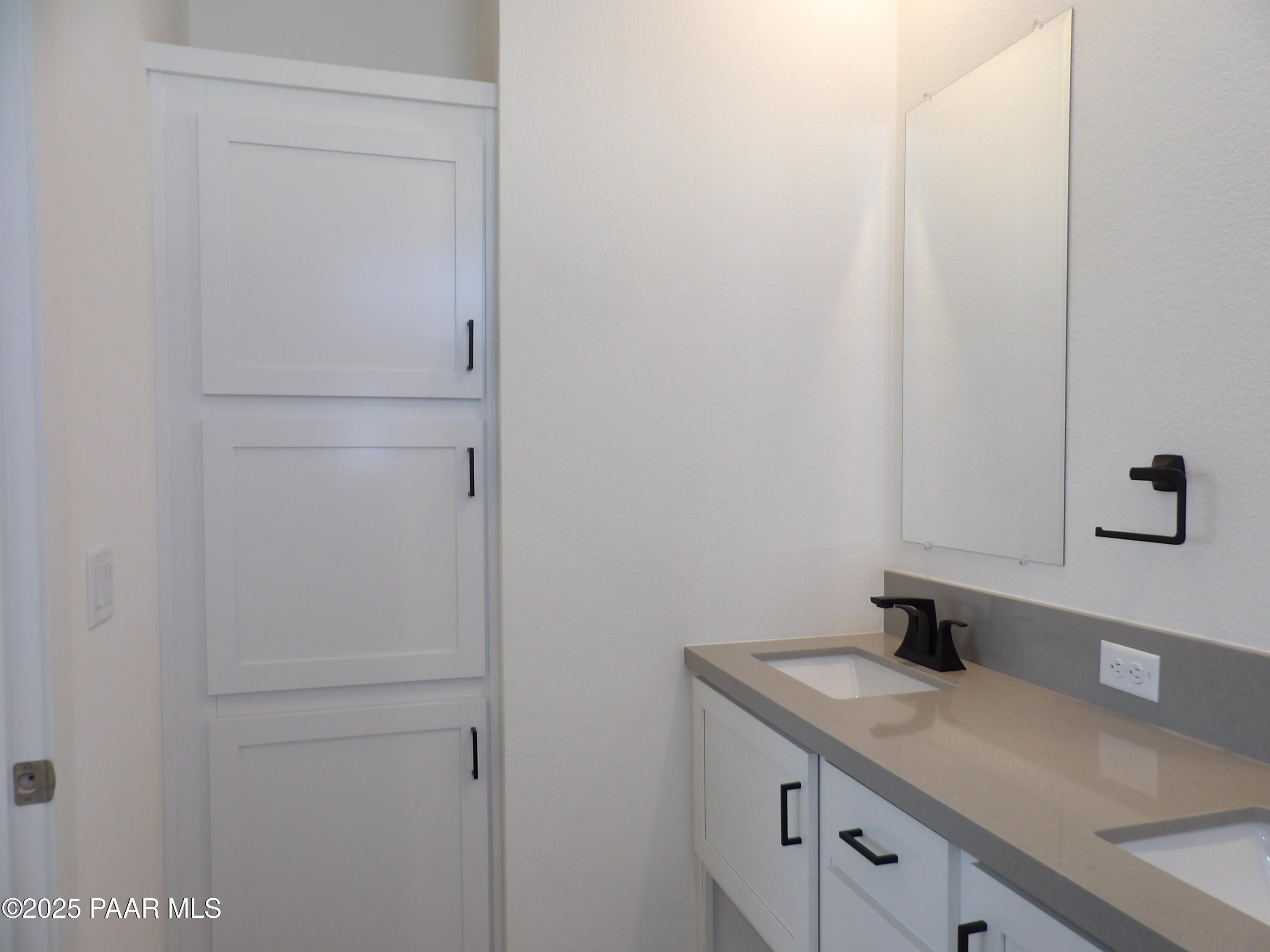 11350 E Sarah Jane Lane Unit 86. Dewey, AZ 86327