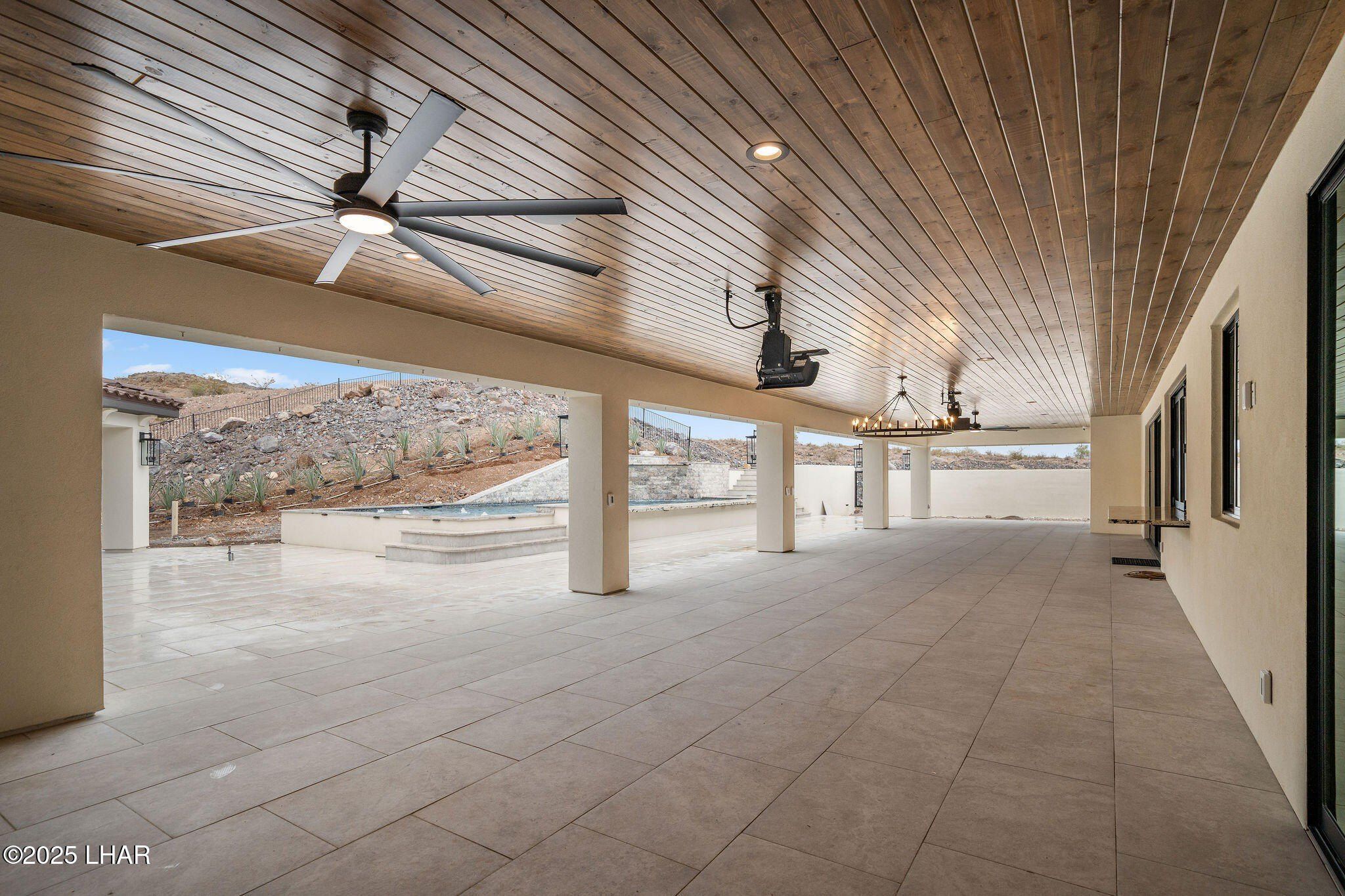 6724 Corte De Los Bueyes. Lake Havasu City, AZ 86404