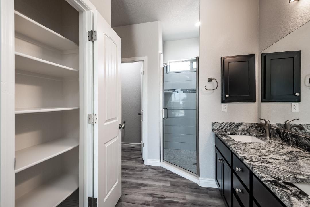 7378 E Squaw Creek Drive. Kingman, AZ 86401