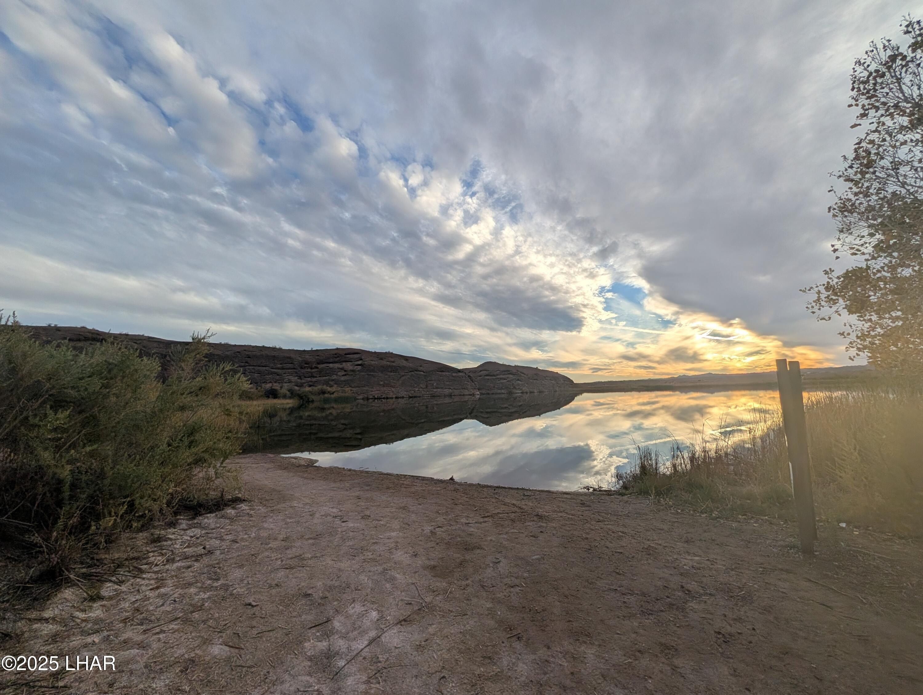 1084 Riverside Dr. Lake Havasu City, AZ 86404