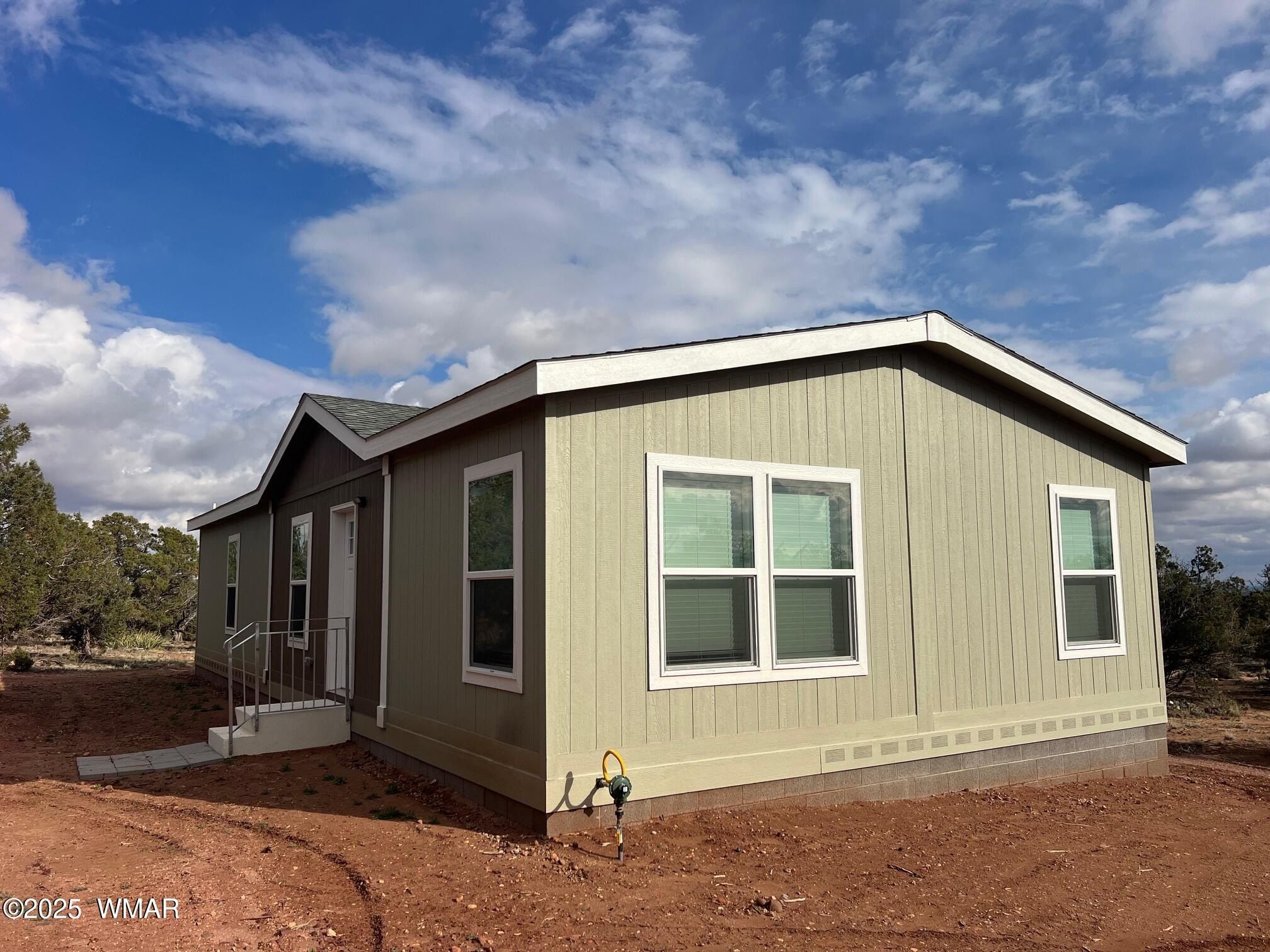 4129 Apache Road. Snowflake, AZ 85937