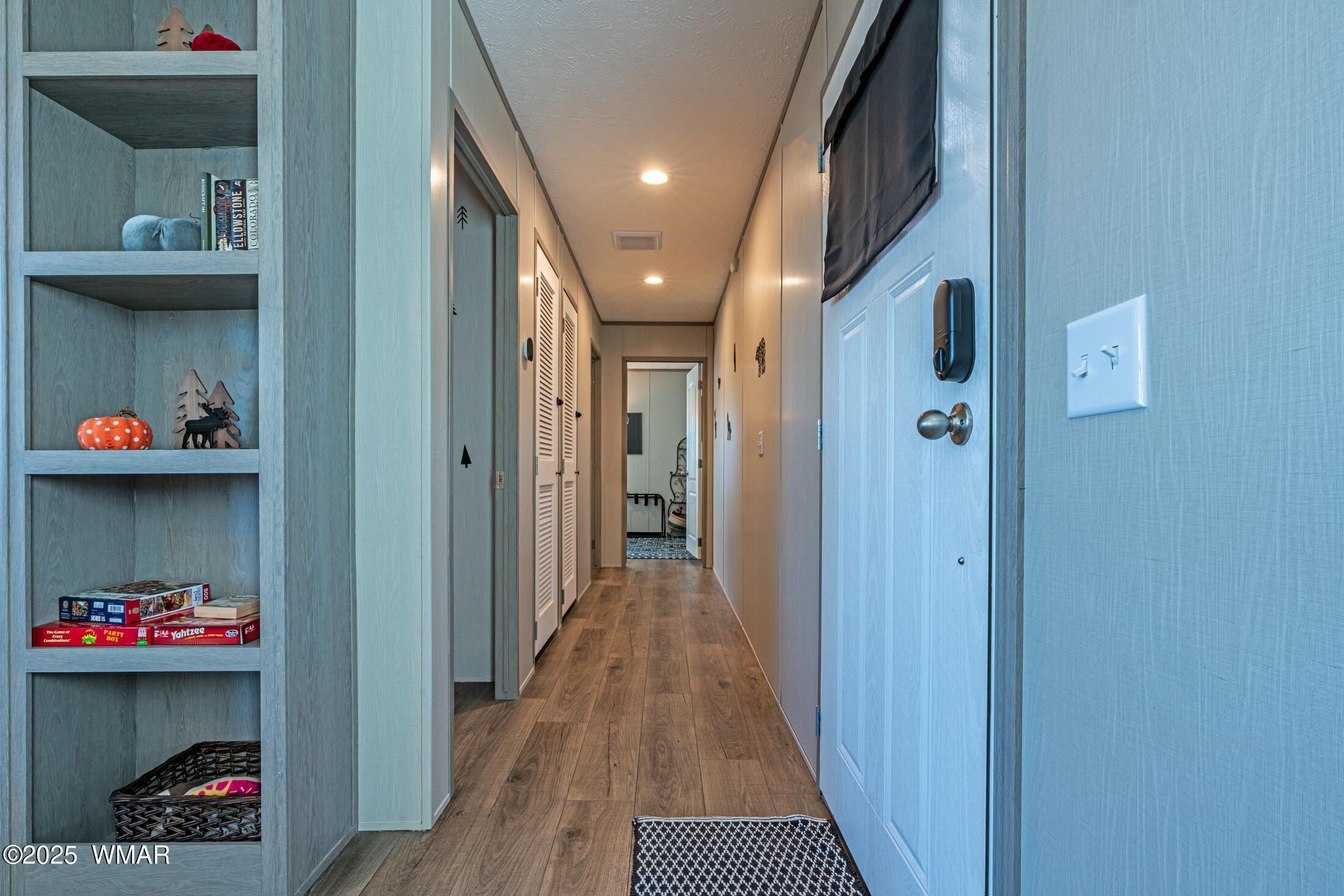 8716 Cox Drive. Show Low, AZ 85901