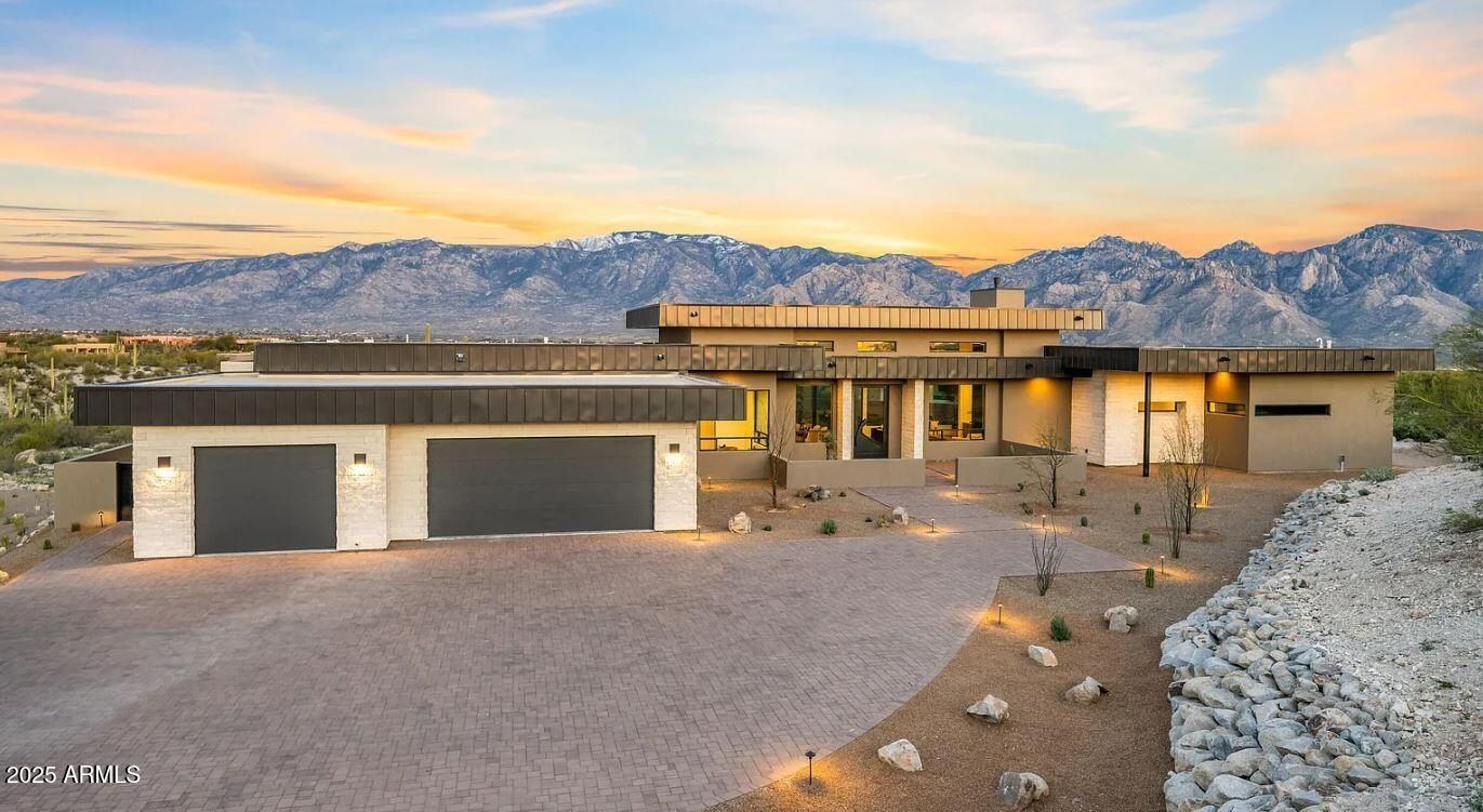 8560 E Father Kino Trail. Carefree, AZ 85377