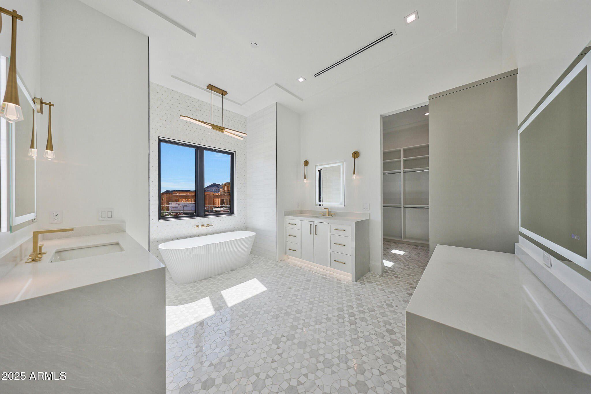 9504 N Desert Wash Trail. Fountain Hills, AZ 85268