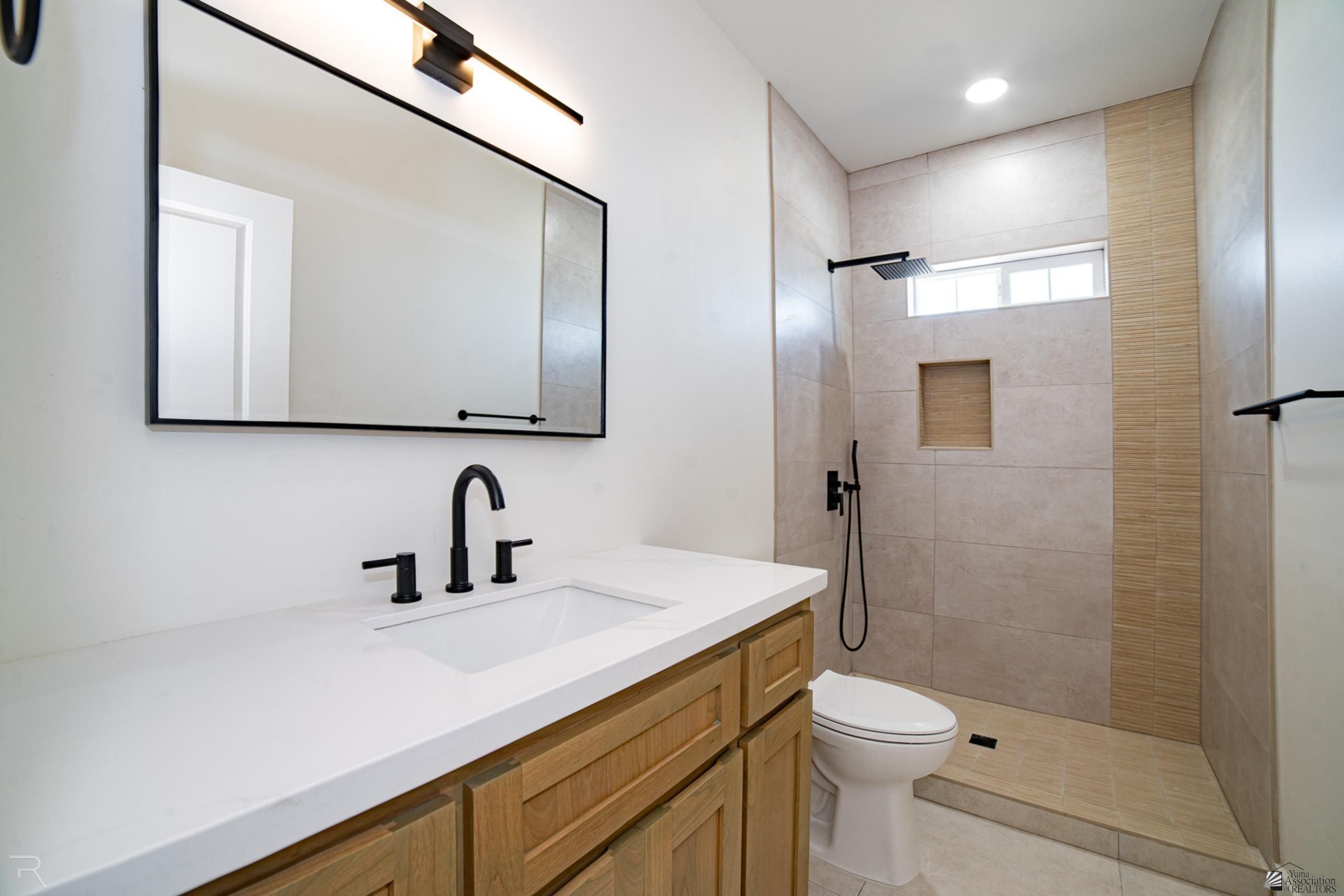 10543 E 46 Pl. Yuma, AZ 85367