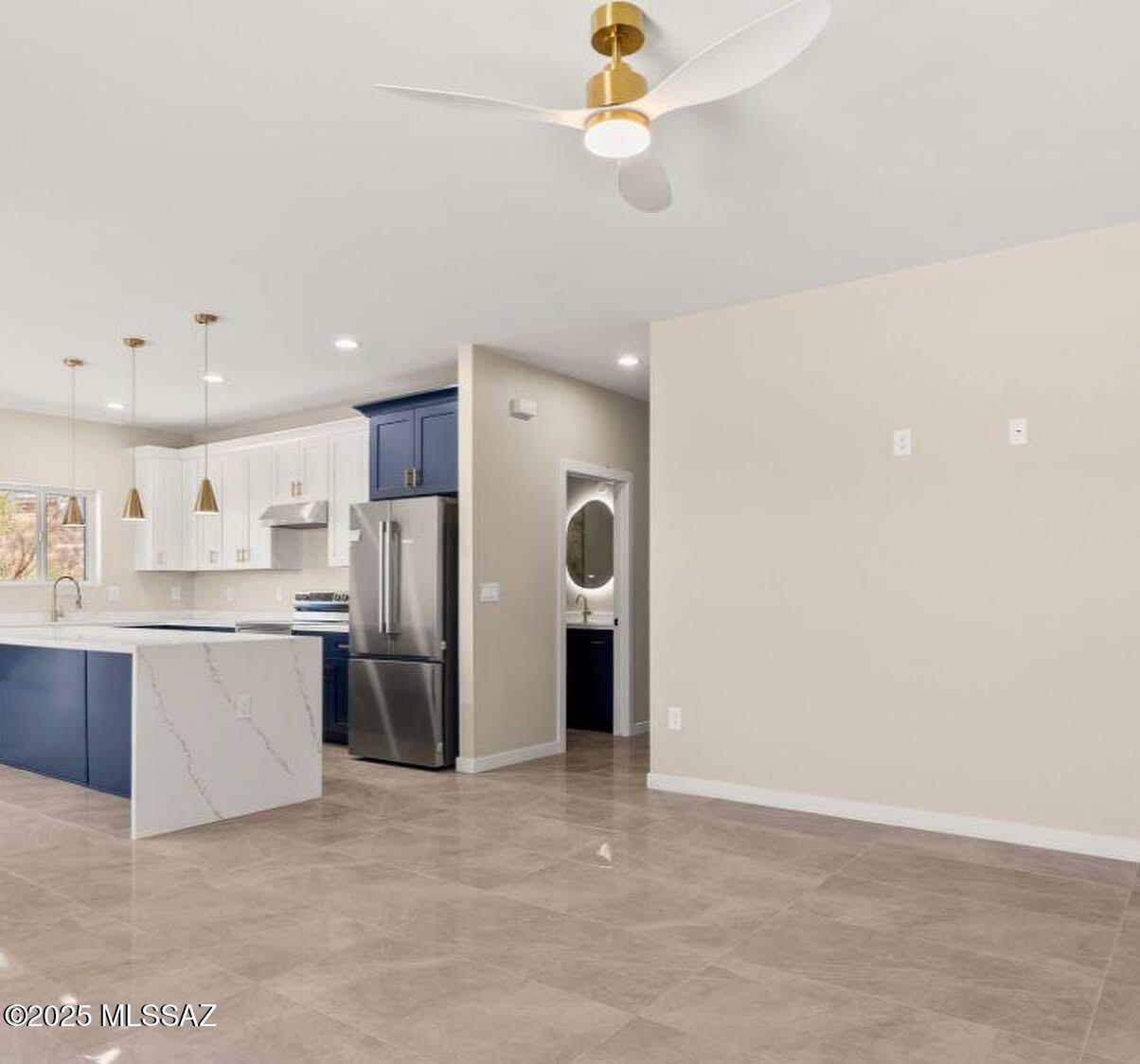 127 Via Venezuela. Rio Rico, AZ 85648