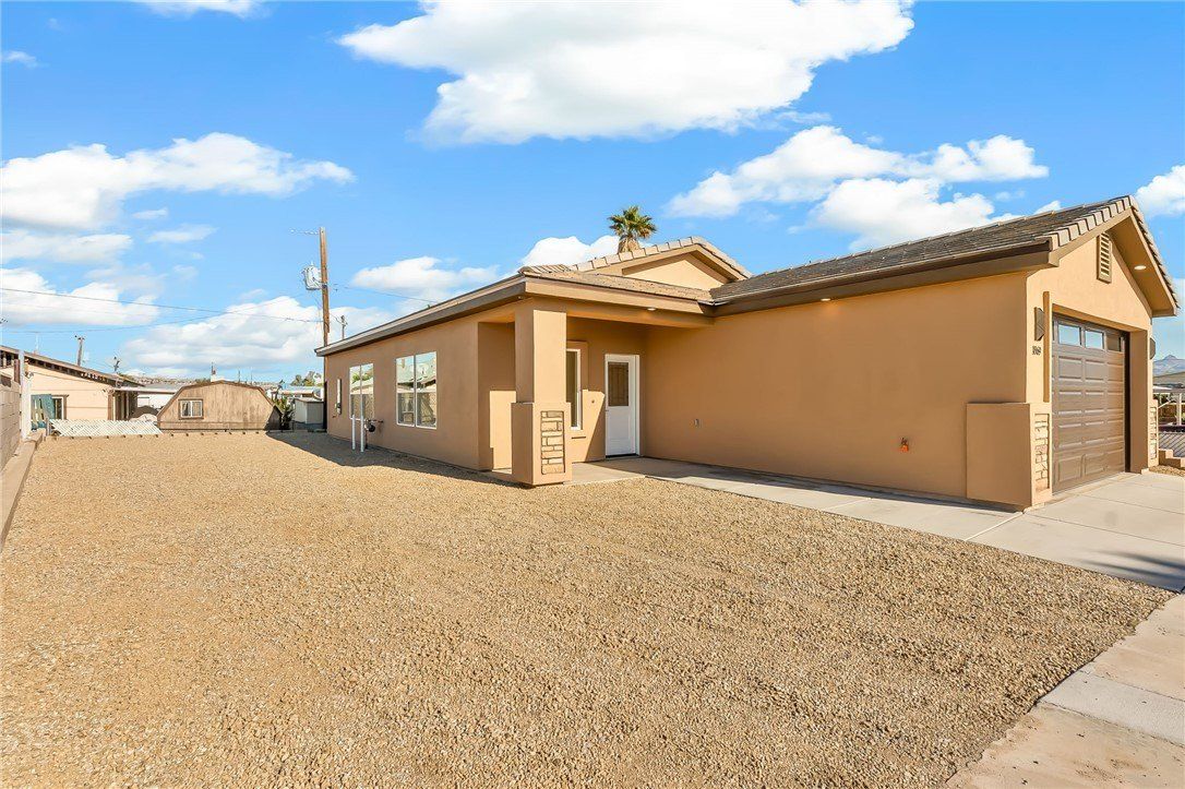 1869 Avalon Drive. Bullhead City, AZ 86442