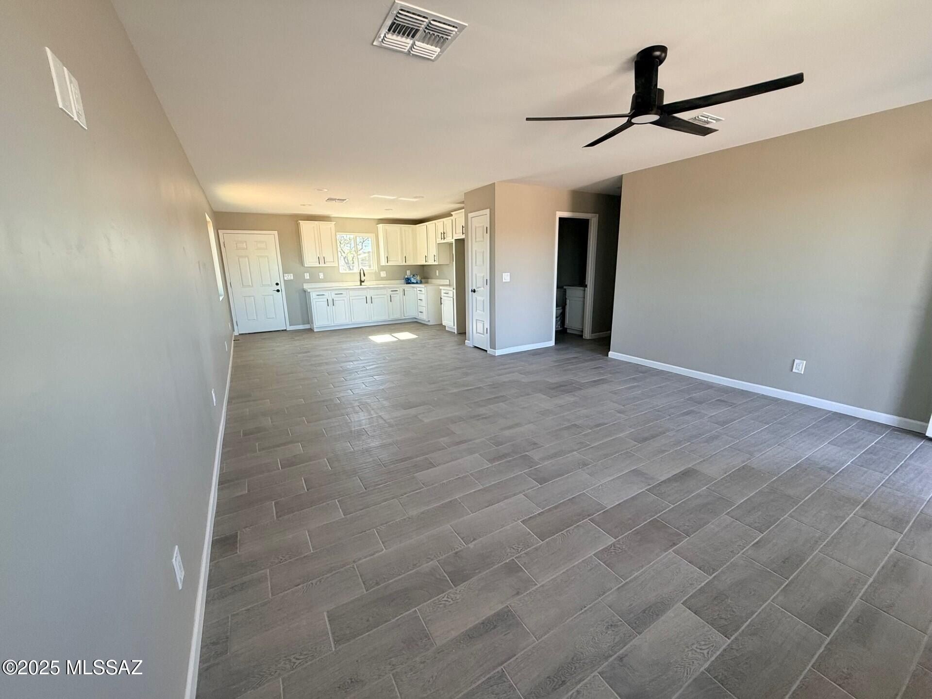 3105 W Green Park Drive. Benson, AZ 85602