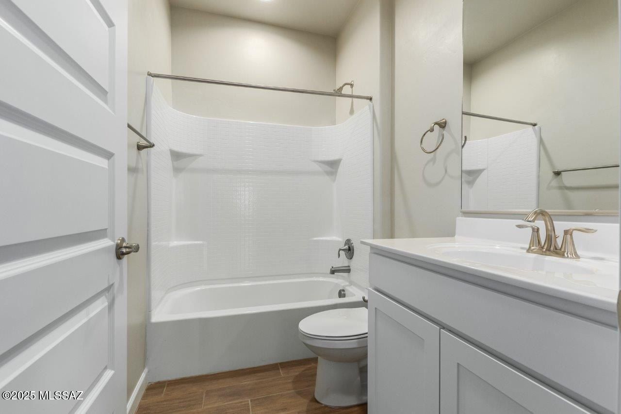 1054 S Chatfield Avenue. Vail, AZ 85641