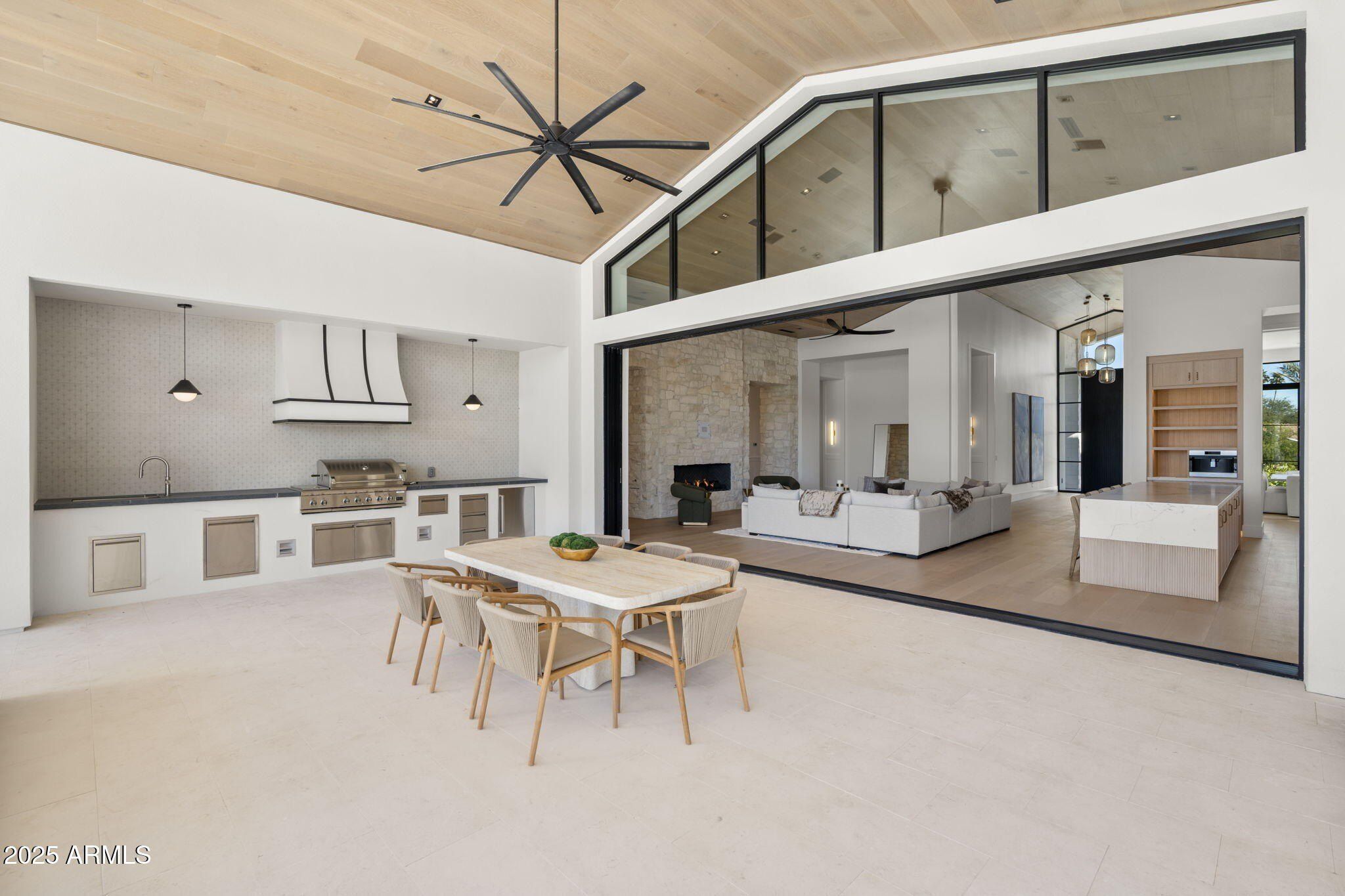 4534 E Pebbleridge . Paradise Valley, AZ 85253