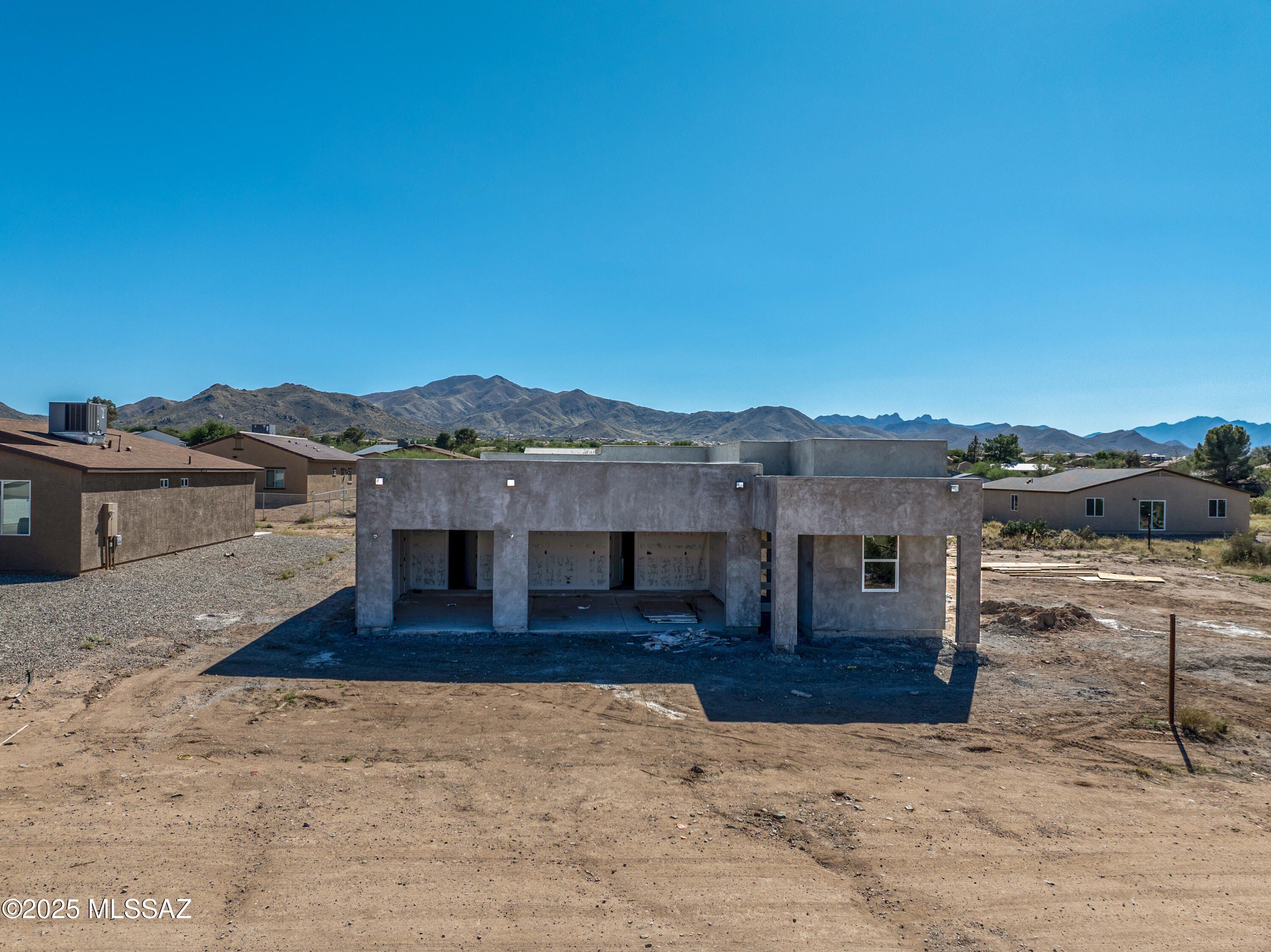 225 S Richmond Drive. Vail, AZ 85641