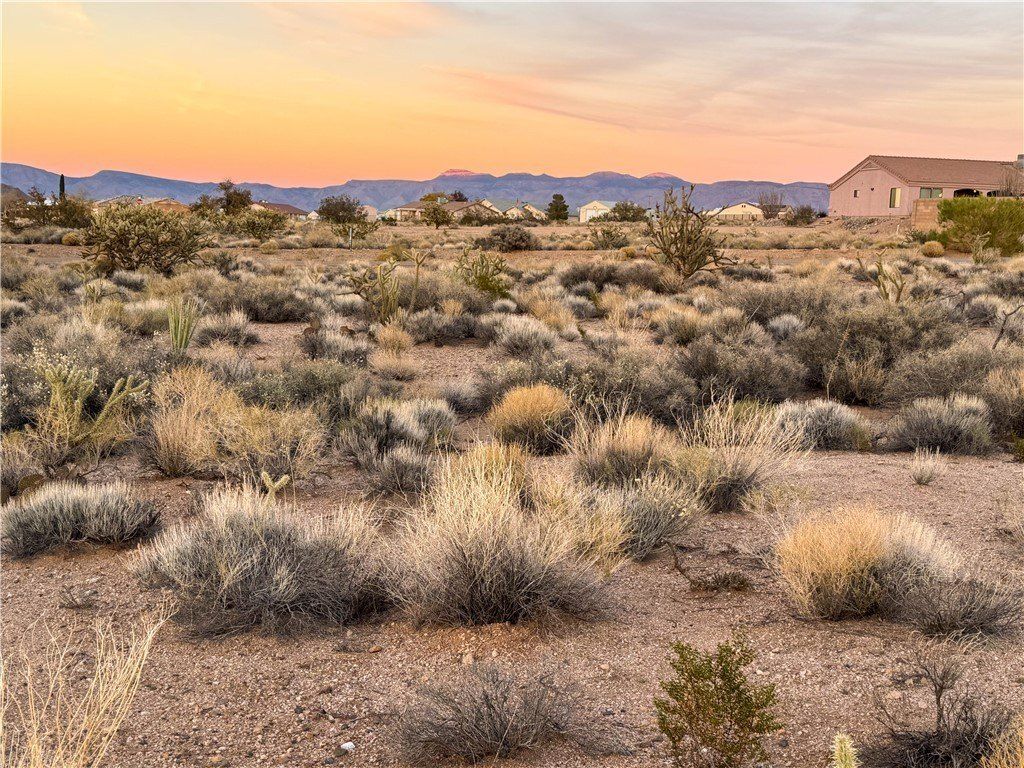 7076 E Agua Fria Drive. Kingman, AZ 86401