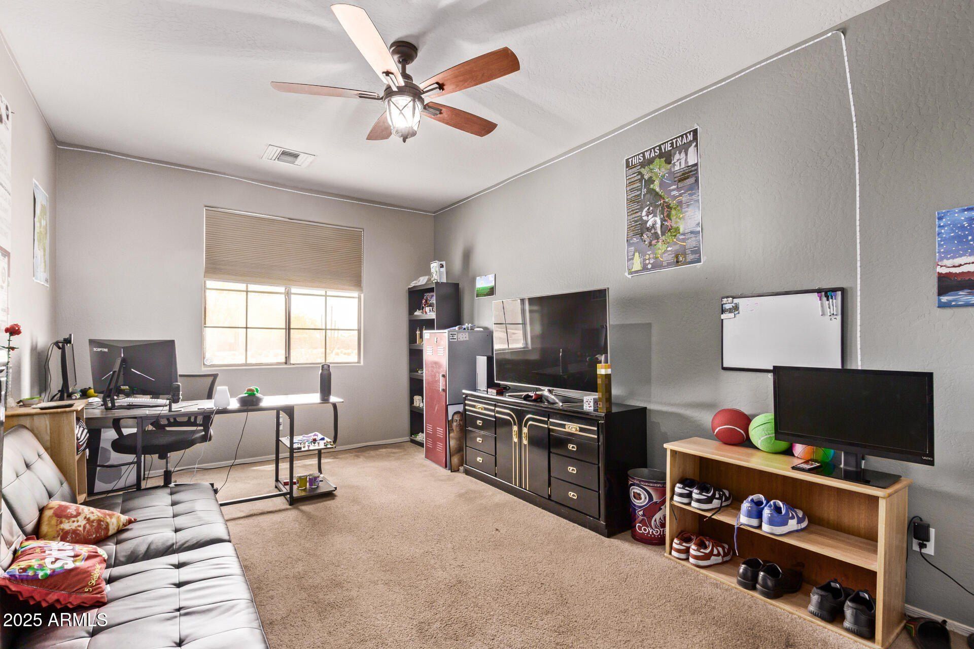 24620 W Quails Nest Lane. Wittmann, AZ 85361