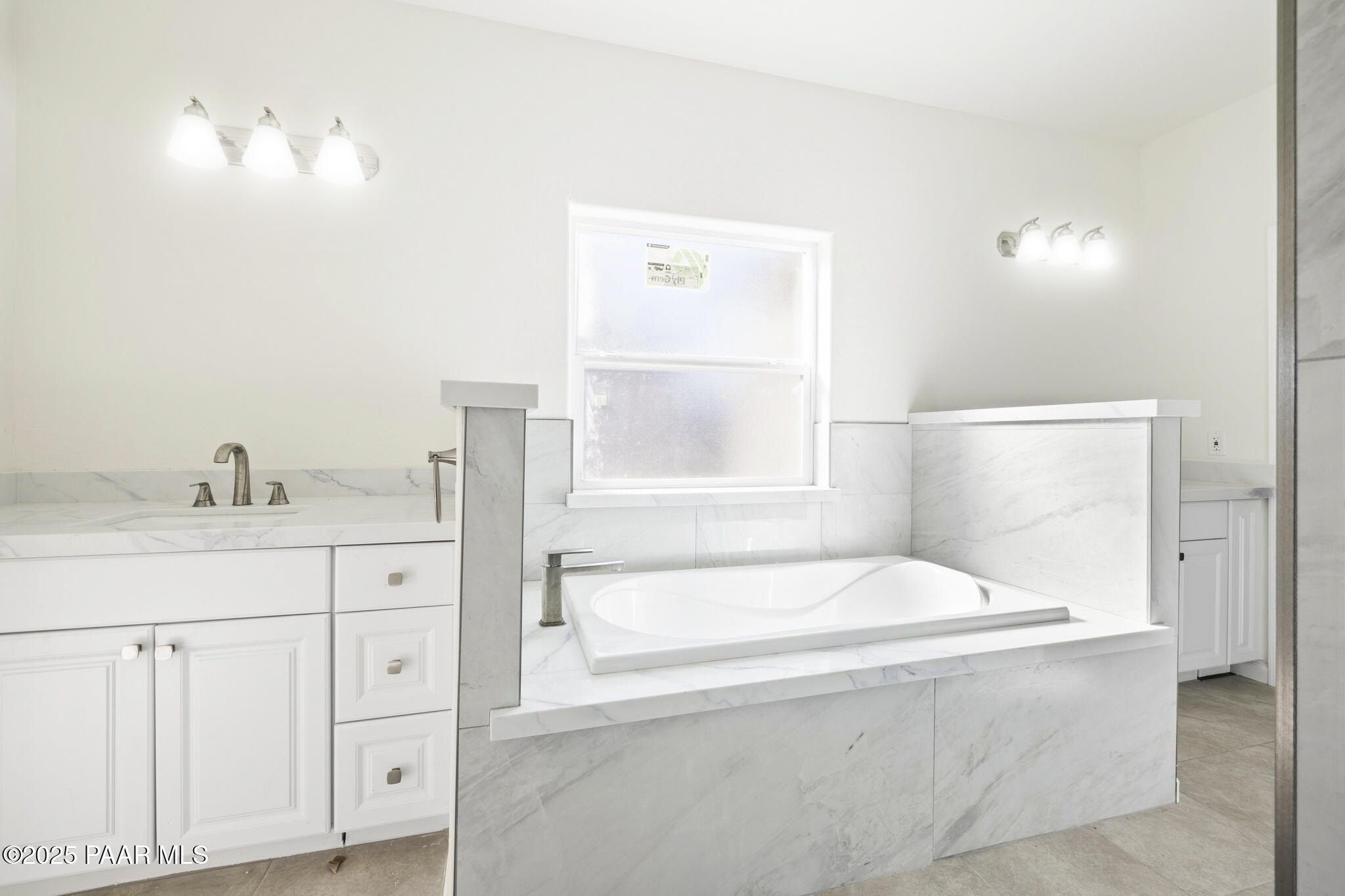 7959 E Las Flores Avenue. Prescott Valley, AZ 86314