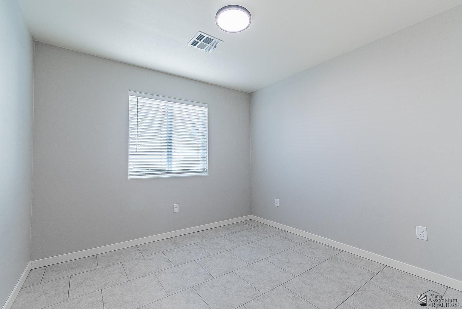 10364 S Avenida Compadres. Yuma, AZ 85365