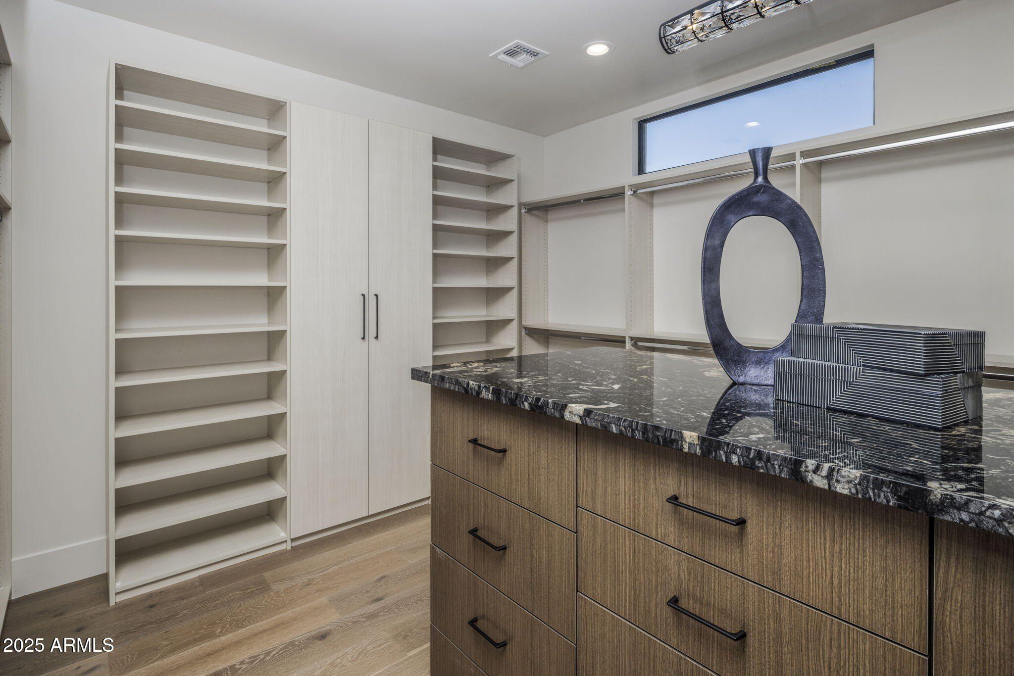 3374 E Aquarius Court. Chandler, AZ 85249