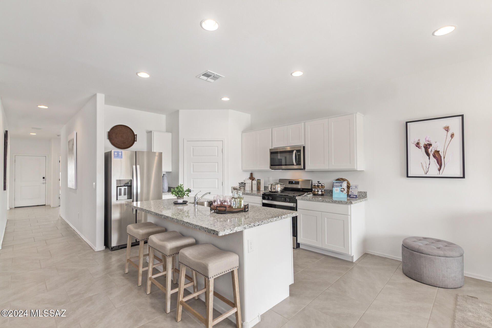 14131 E Canidae Drive. Vail, AZ 85641