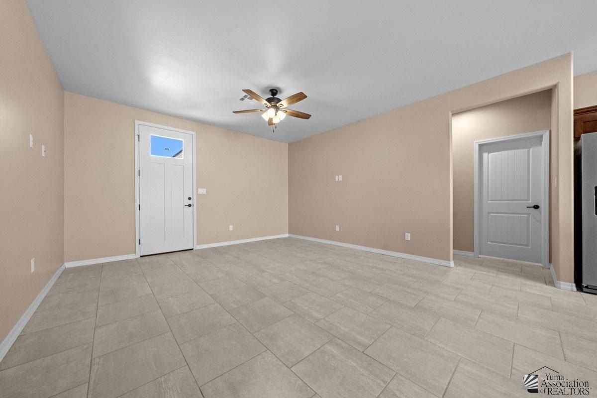 9736 E 36 Ln. Yuma, AZ 85365