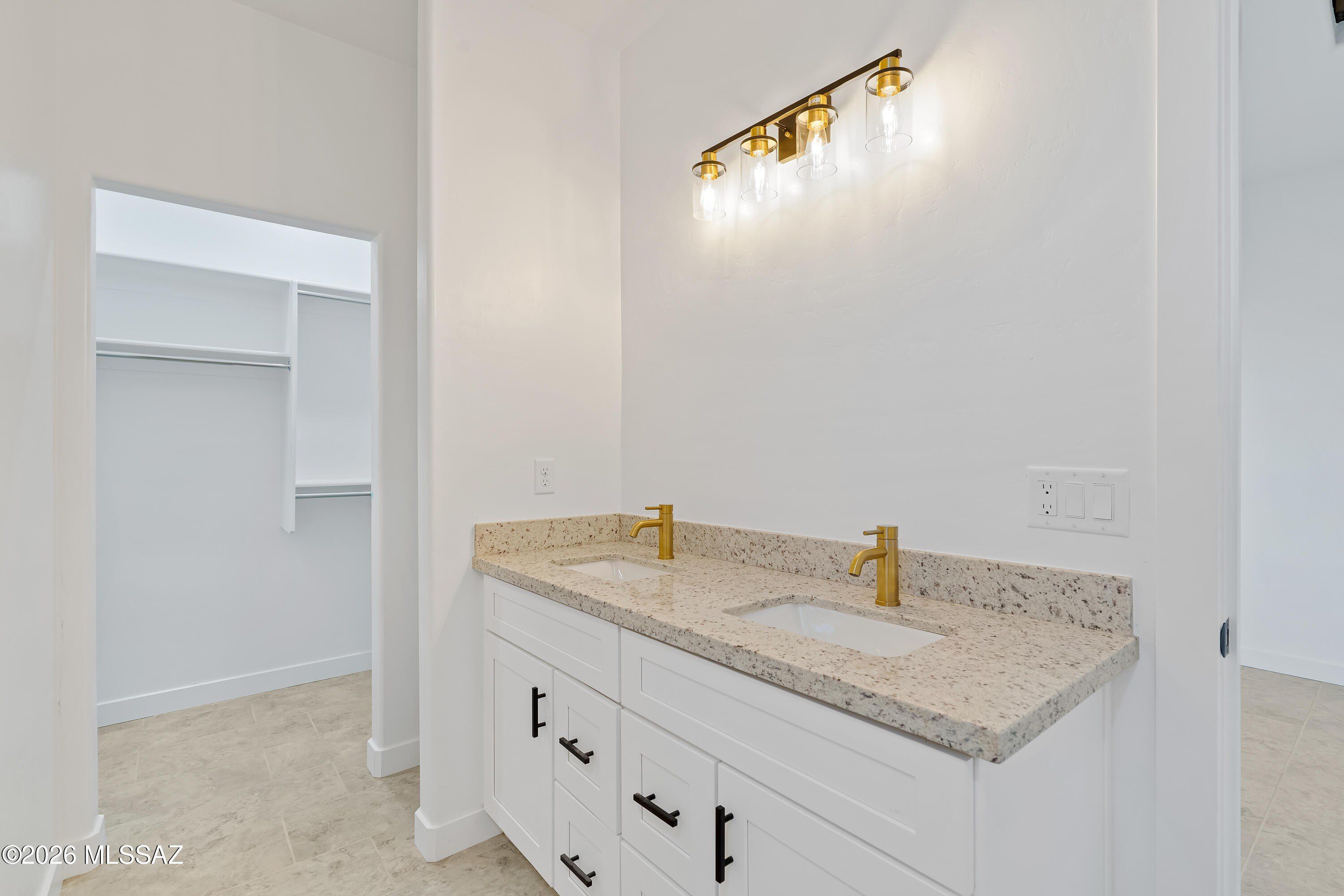 1847 Silver Court. Rio Rico, AZ 85648