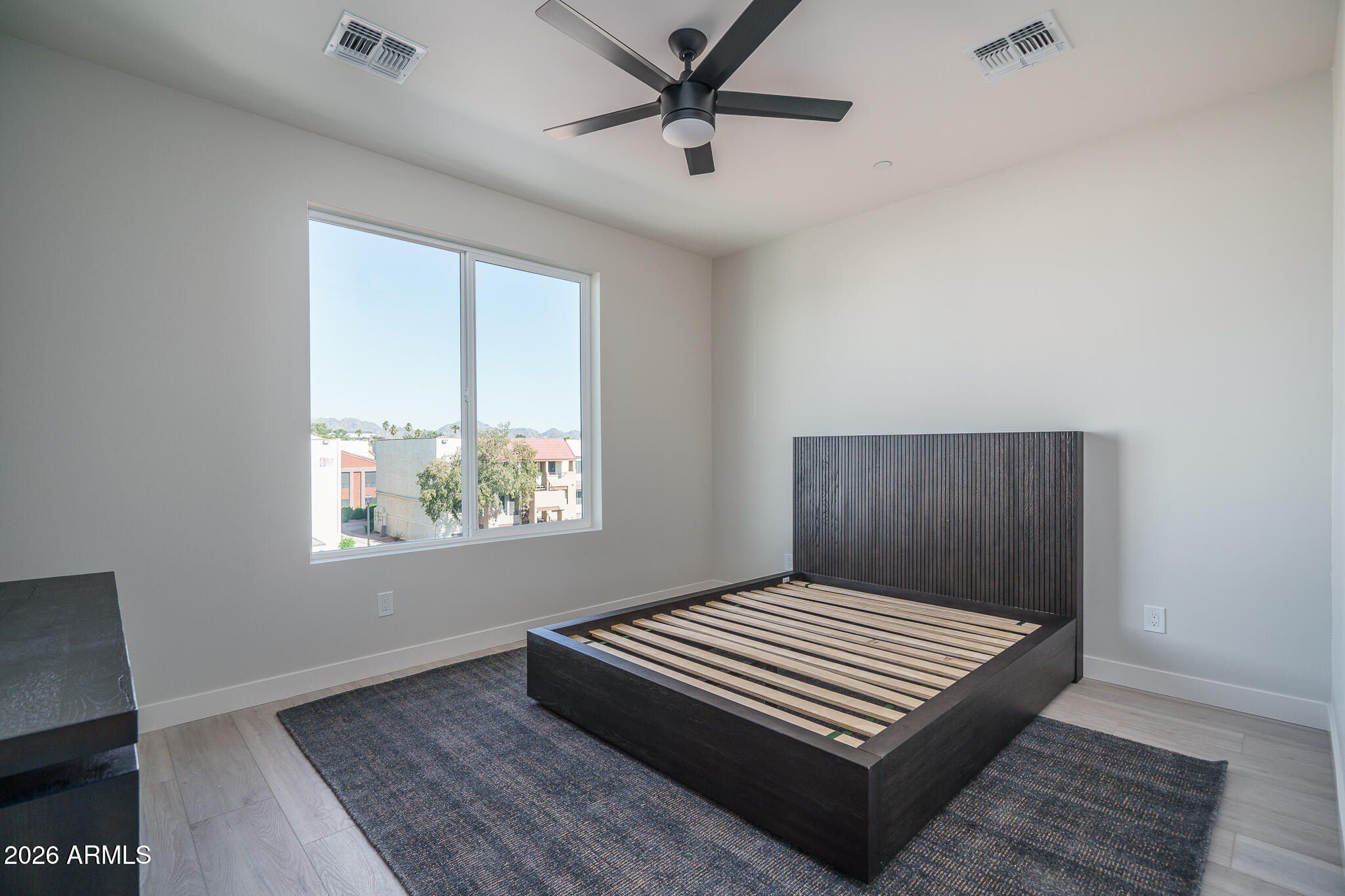 2601 E Clarendon Avenue Unit 2. Phoenix, AZ 85016