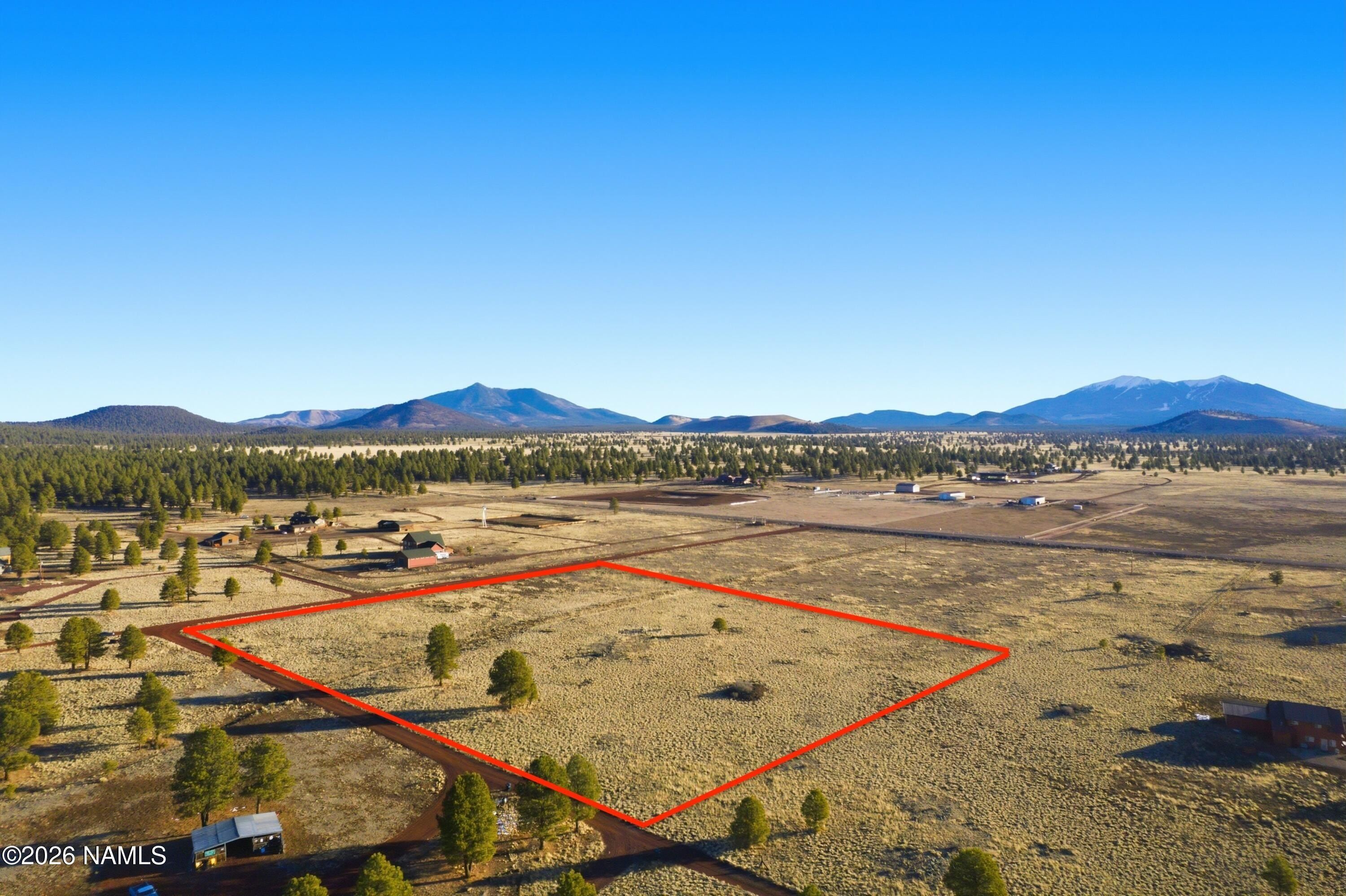 3Xxx N Spring Valley Road. Parks, AZ 86018