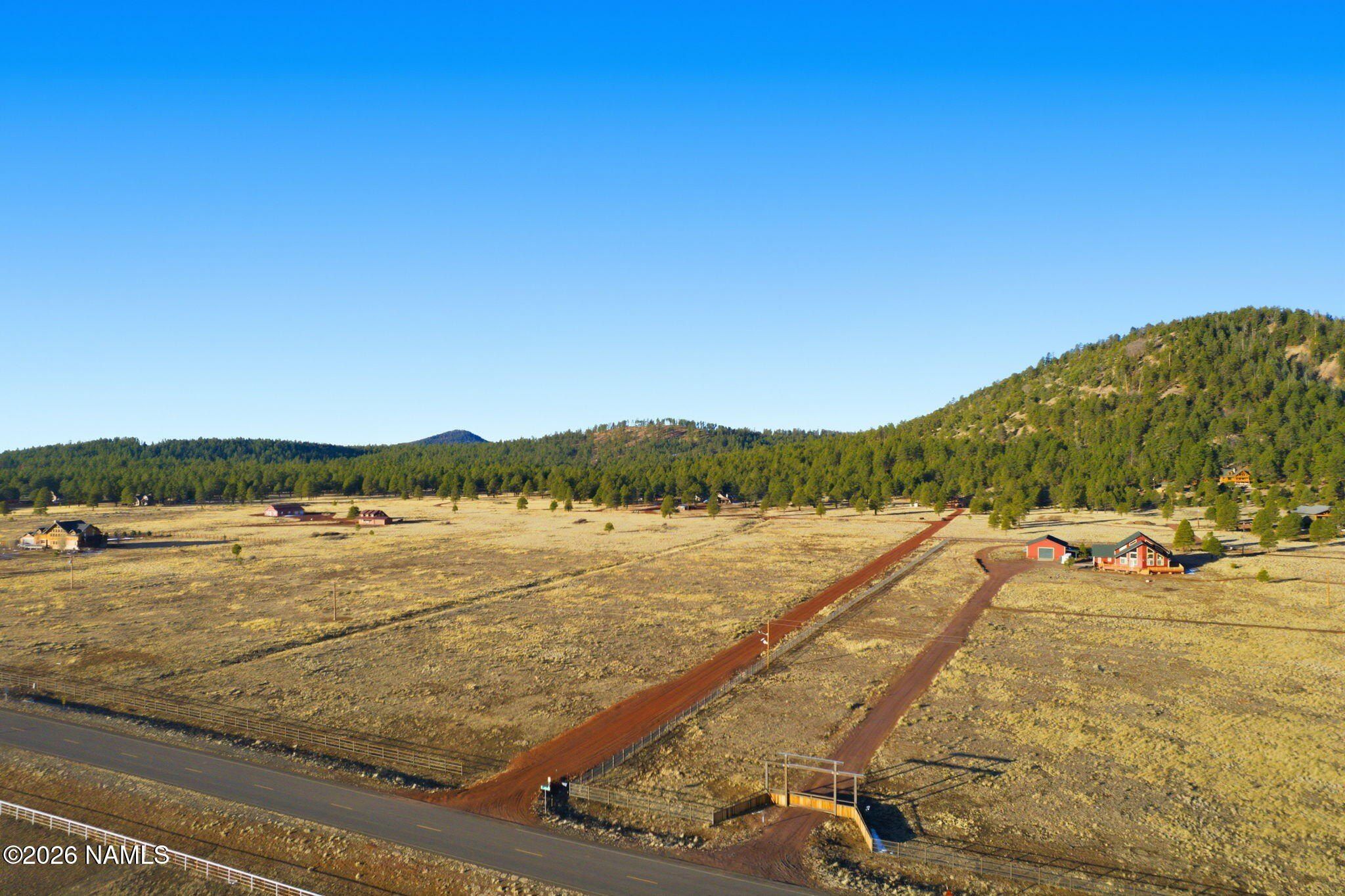 3Xxx N Spring Valley Road. Parks, AZ 86018