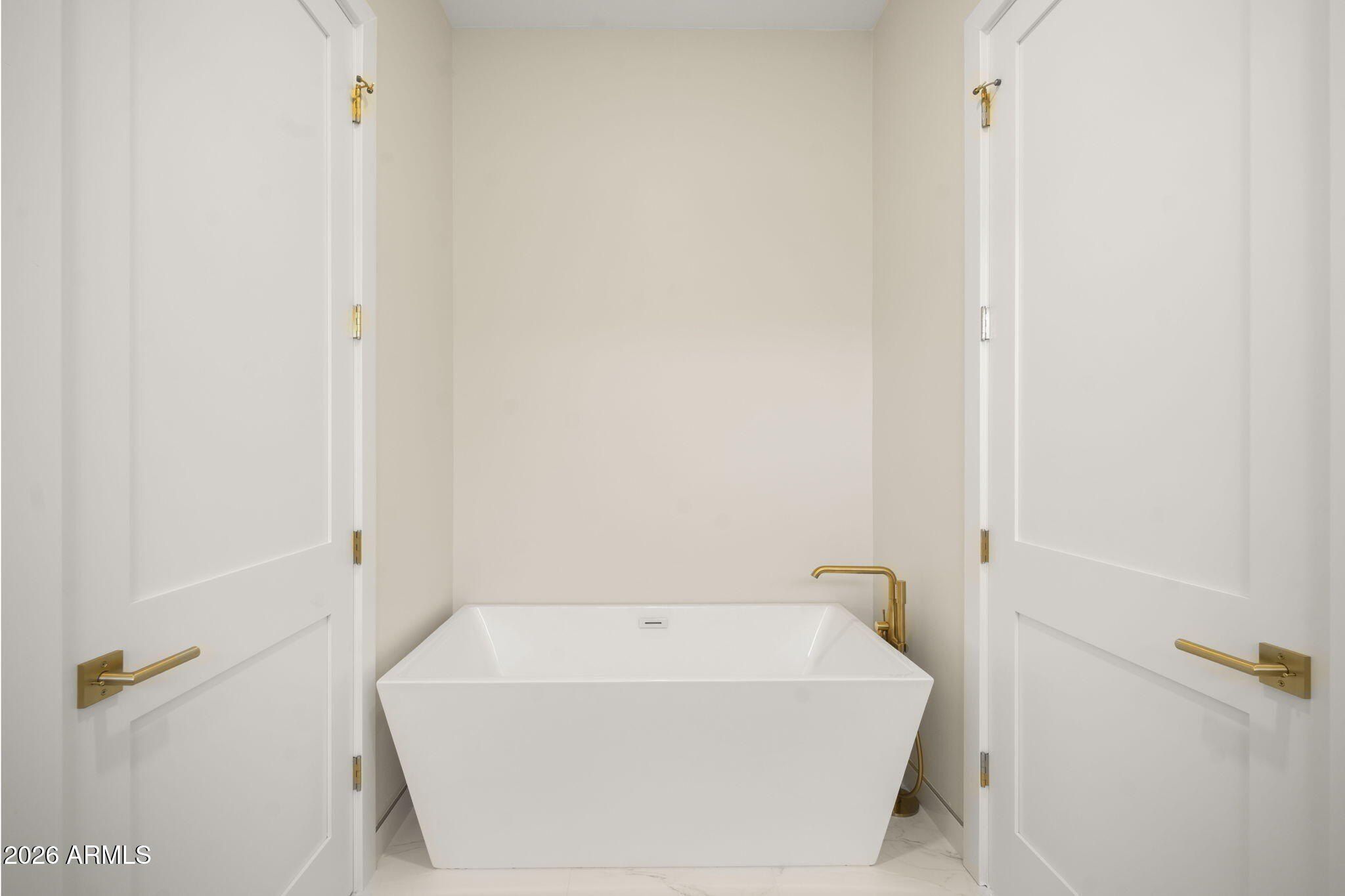 4227 E Campbell Avenue. Phoenix, AZ 85018