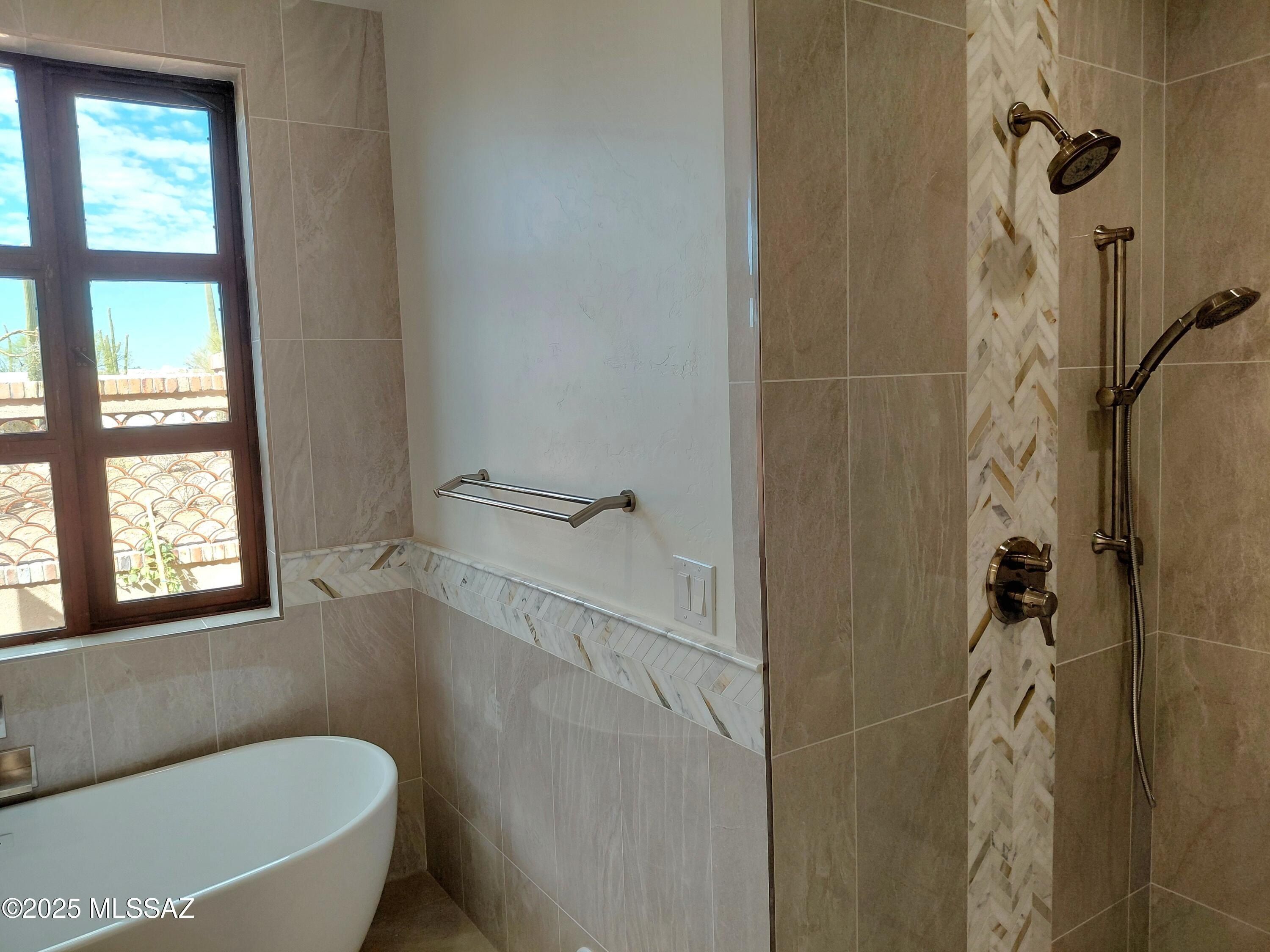 6060 N Piedra Seca. Tucson, AZ 85718