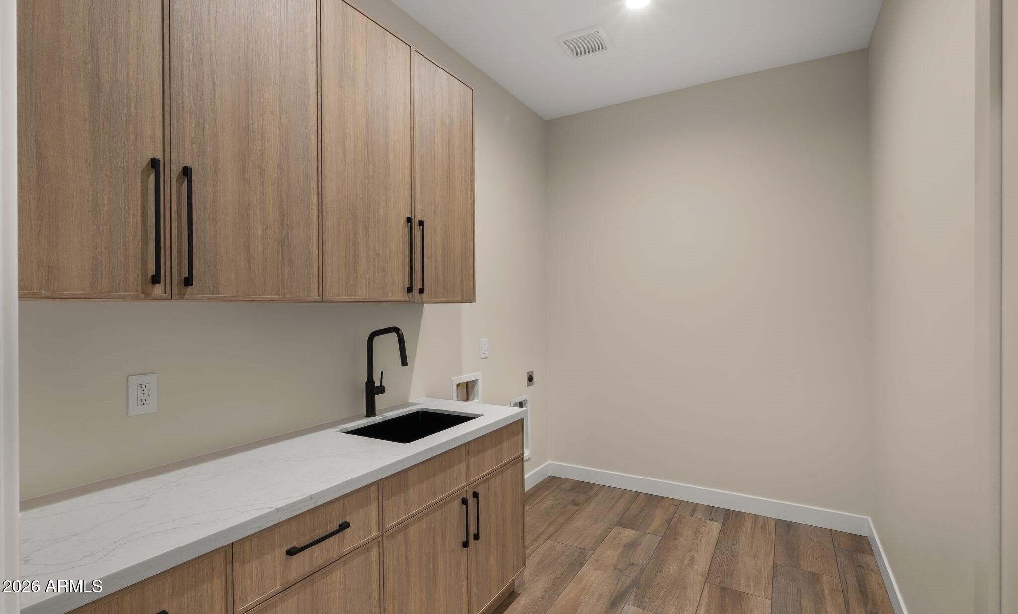 N Th Street. Scottsdale, AZ 85262