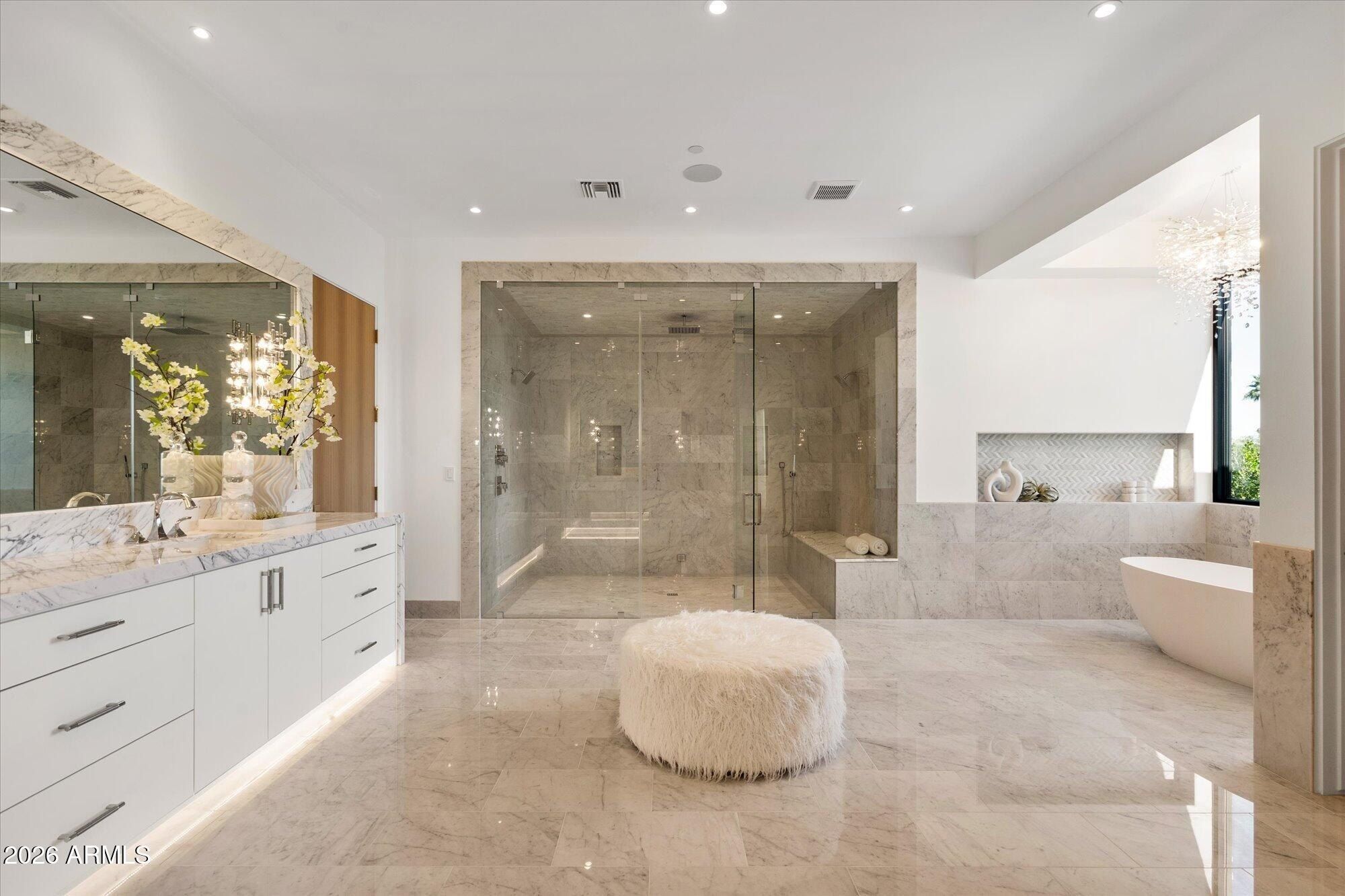 7101 N 47Th Street. Paradise Valley, AZ 85253