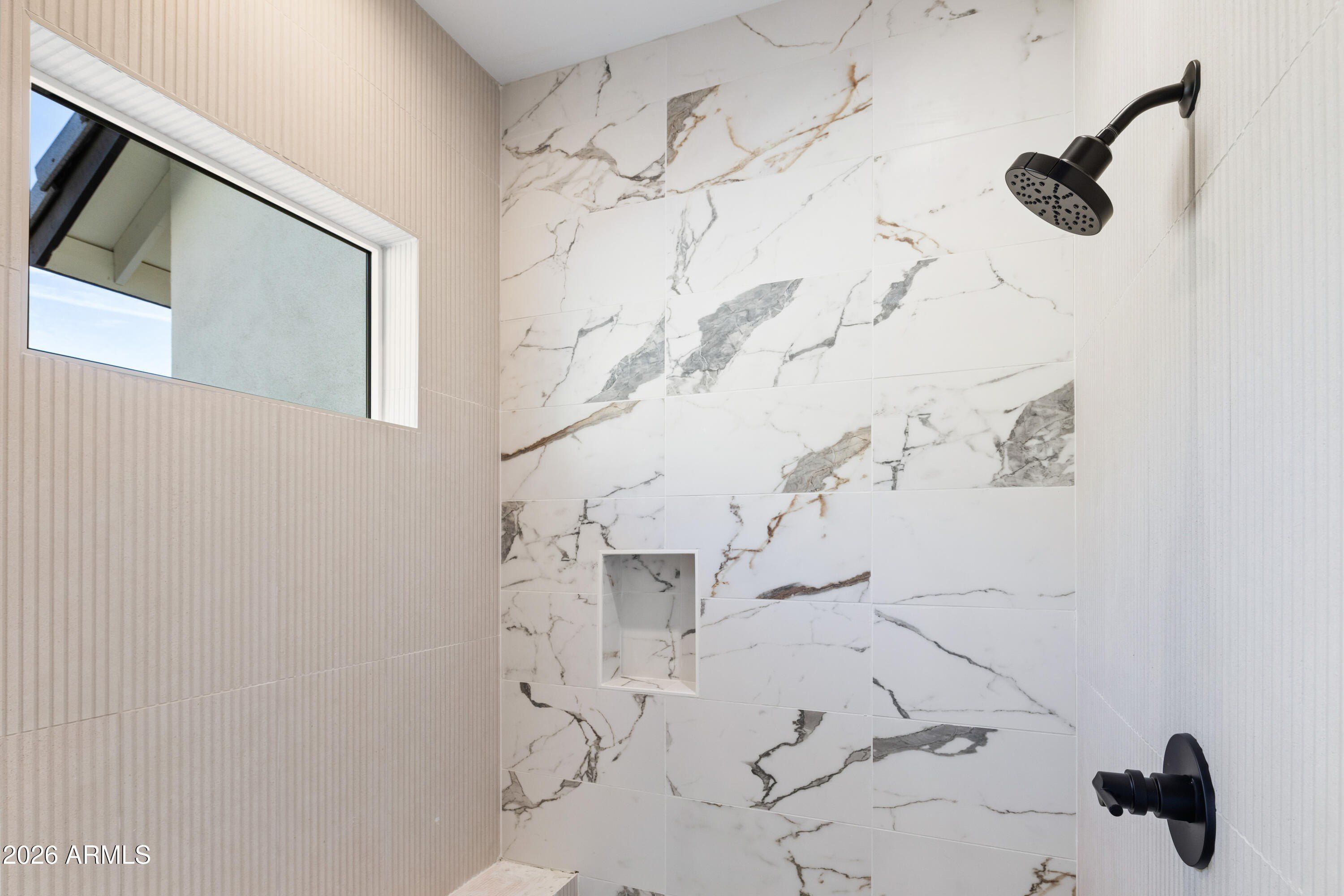 1687 E Creek Canyon Road. Phoenix, AZ 85086