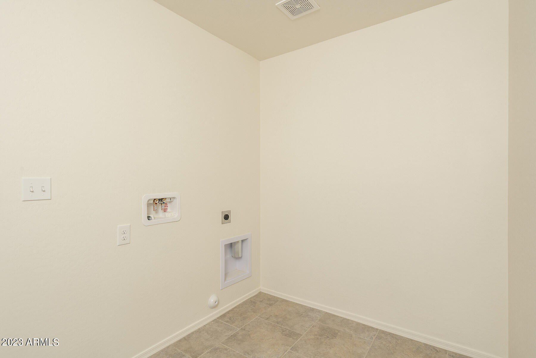 24604 W Duane Lane. Wittmann, AZ 85361