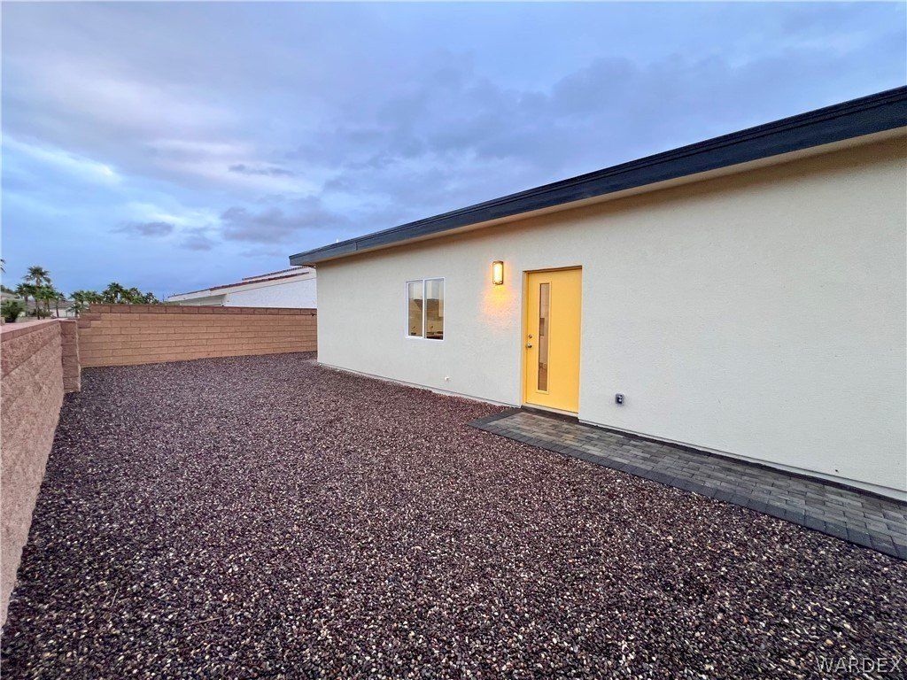 370 Riverfront Drive Unit 1. Bullhead City, AZ 86442