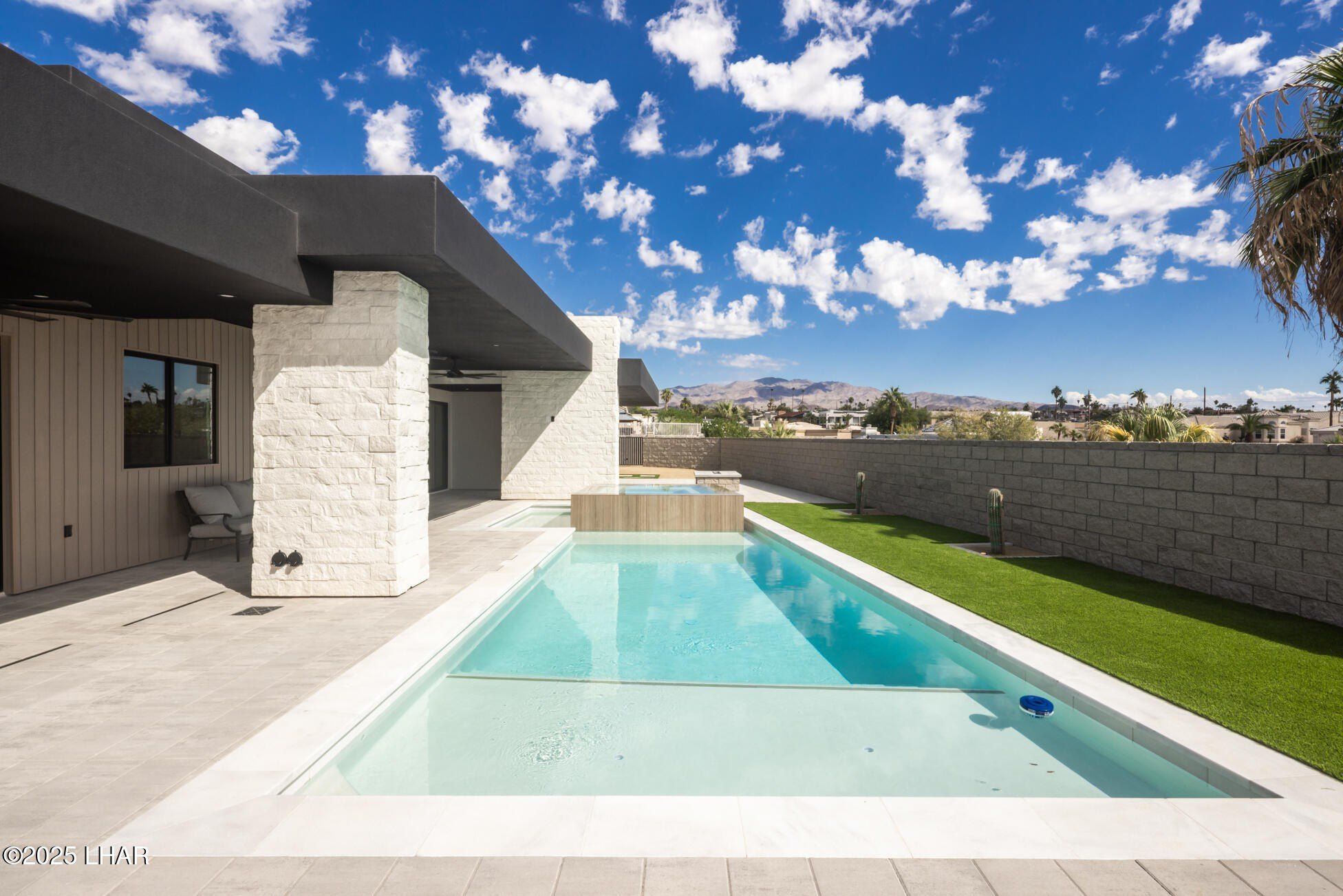 2480 Stroke Dr. Lake Havasu City, AZ 86406