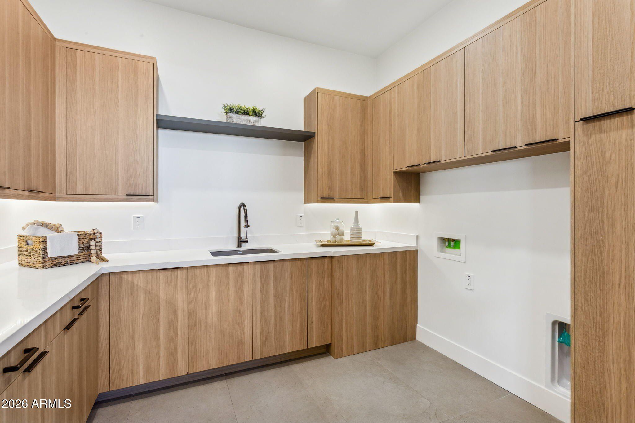 1832 E Palmaire Avenue. Phoenix, AZ 85020