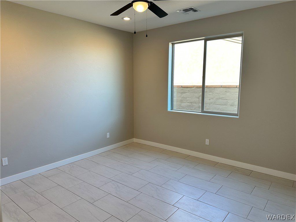 3238 Sidewheel Drive. Bullhead City, AZ 86429