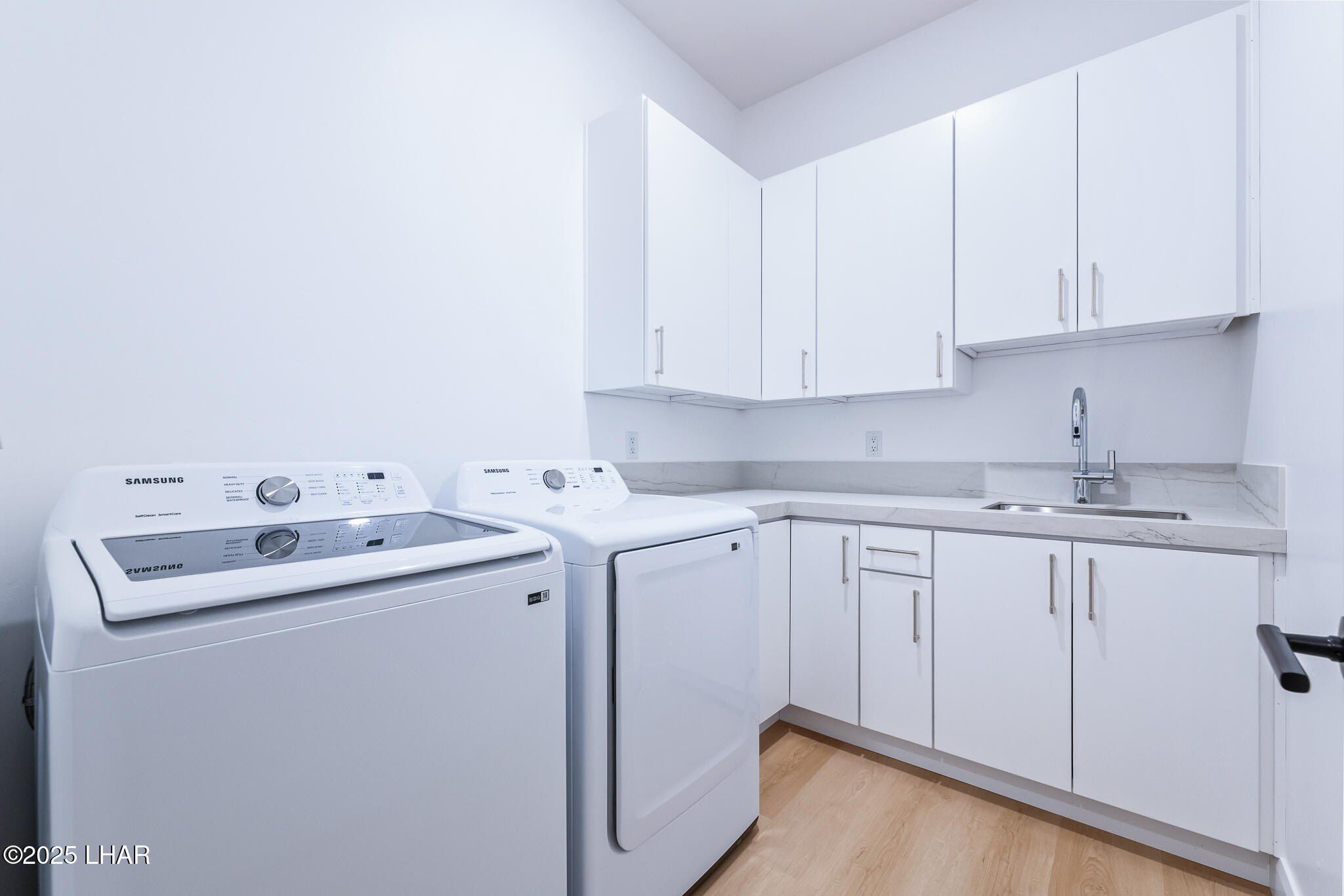 9047 Corte Tularosa. Lake Havasu City, AZ 86406