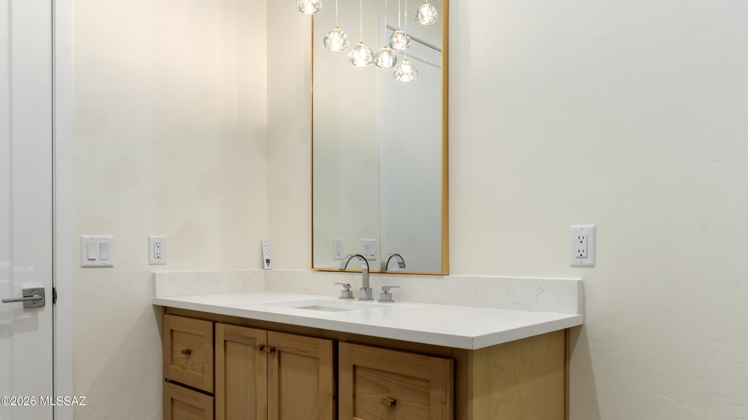 3379 W Jayte Court. Tucson, AZ 85745