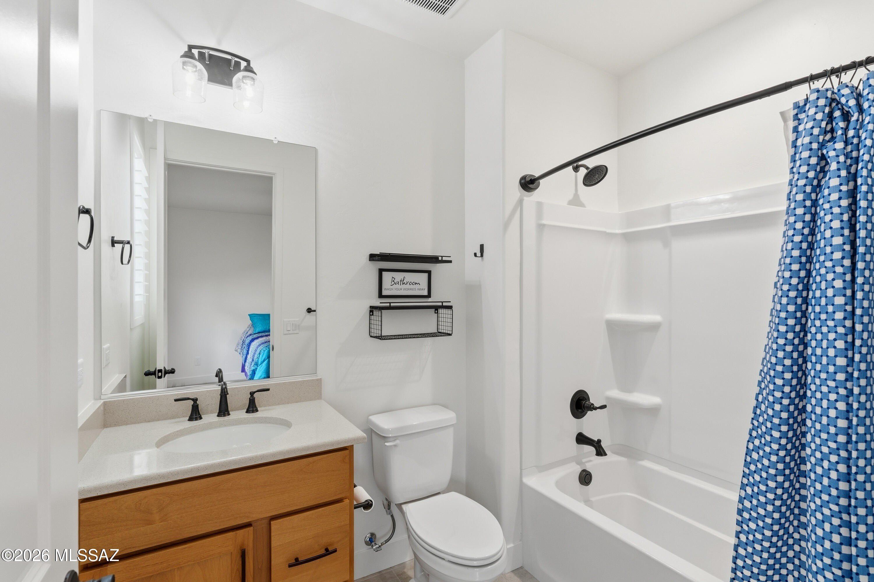 1774 E Wintergreen Drive. Green Valley, AZ 85614