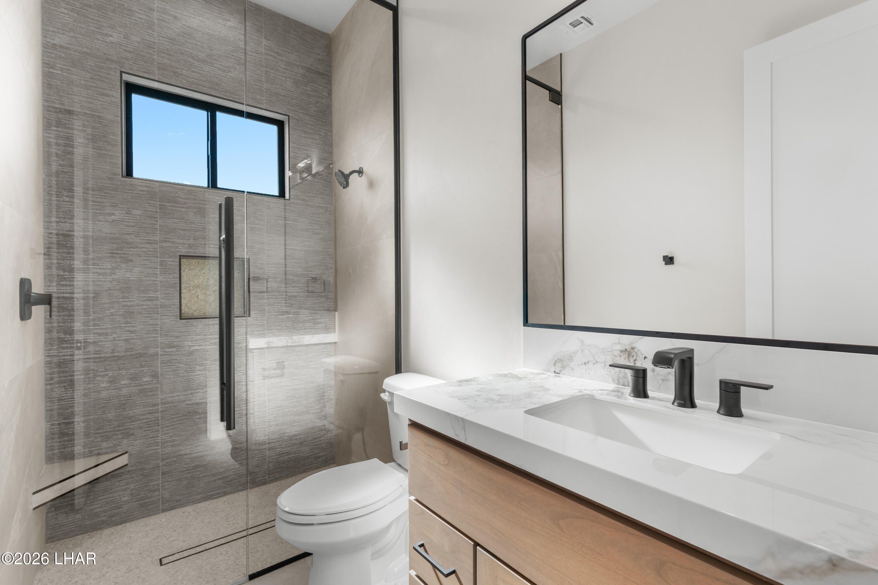 5031 Circula De Hacienda. Lake Havasu City, AZ 86406