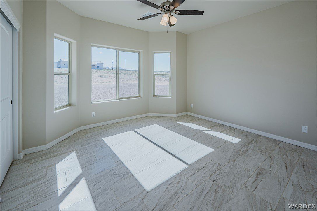 8054 E Darius Drive. Kingman, AZ 86401