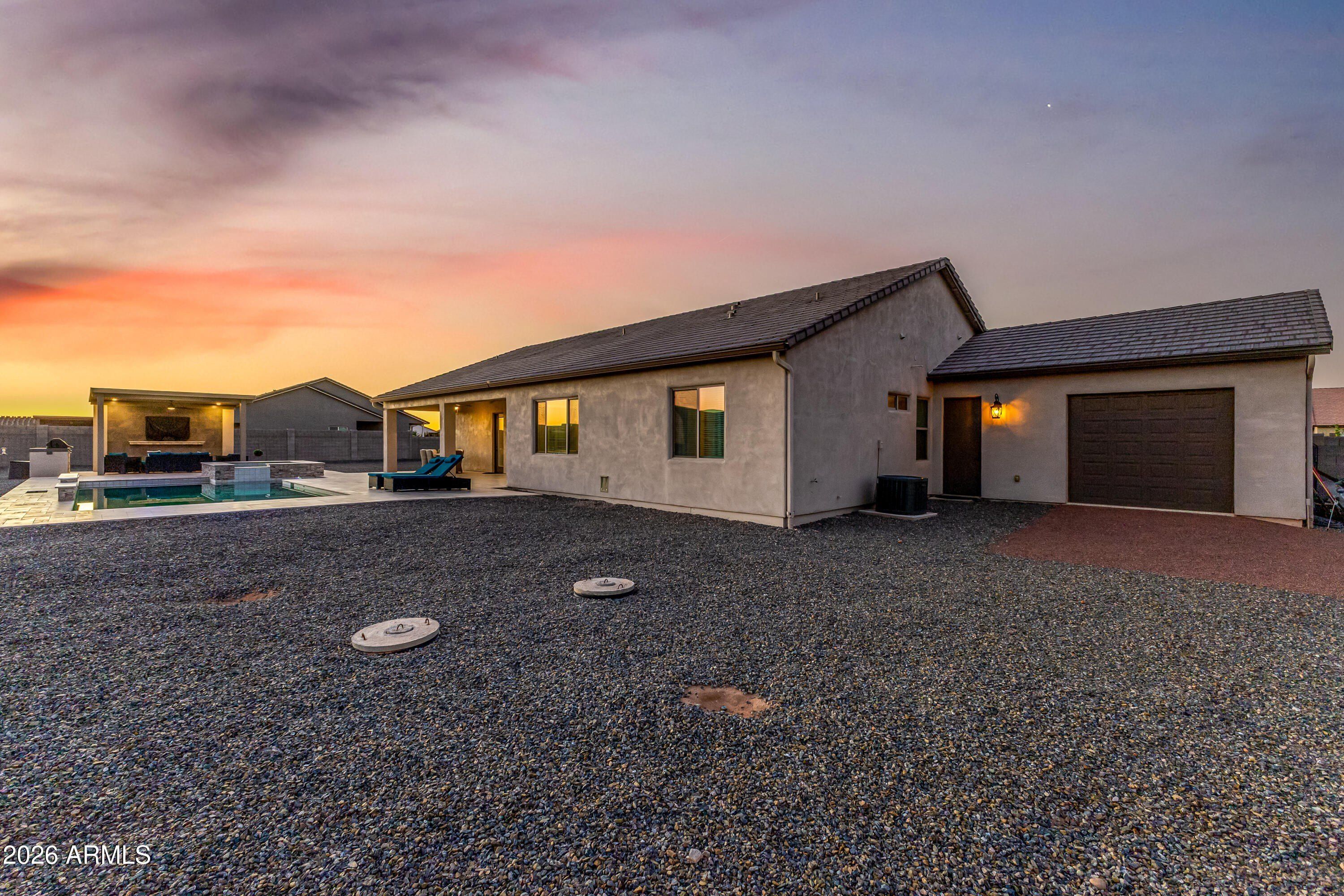 8981 W Garnet Mountain Drive. Casa Grande, AZ 85194