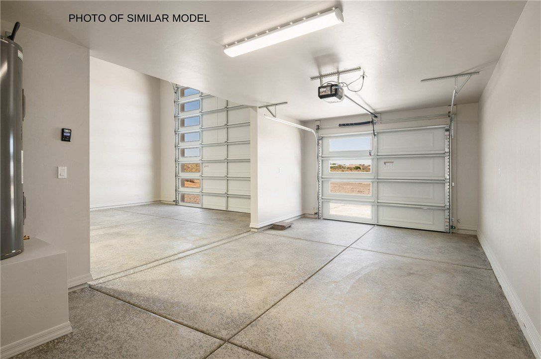 3340 N Higley Road. Golden Valley, AZ 86413