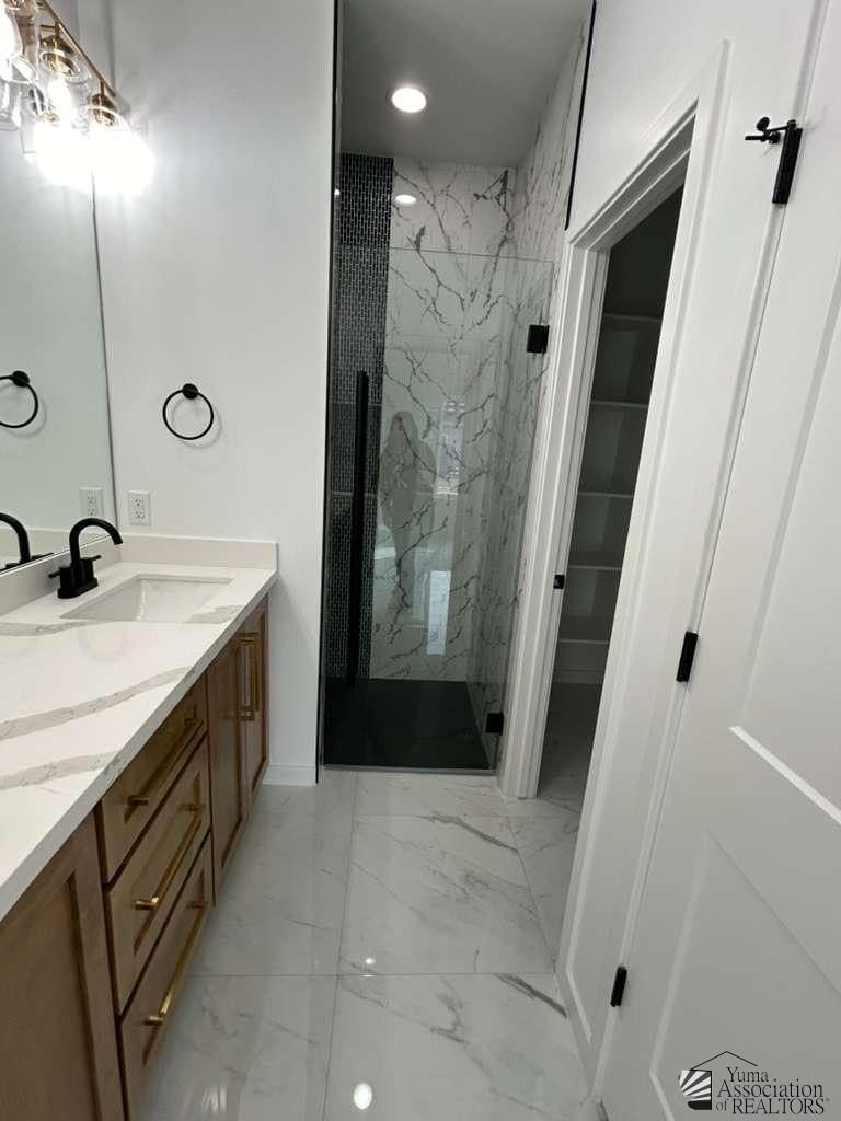 5053 E Los Olivos Dr. San Luis, AZ 85336