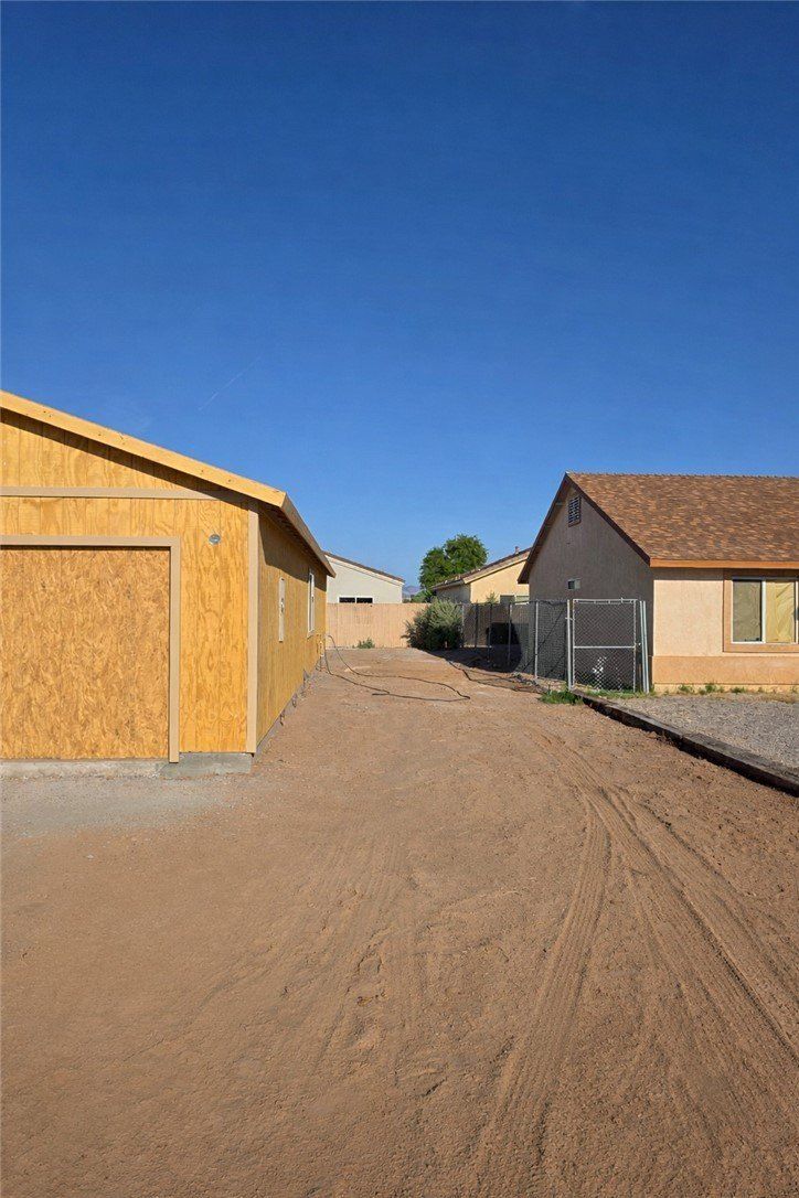 9854 S Phoenix Drive. Mohave Valley, AZ 86440