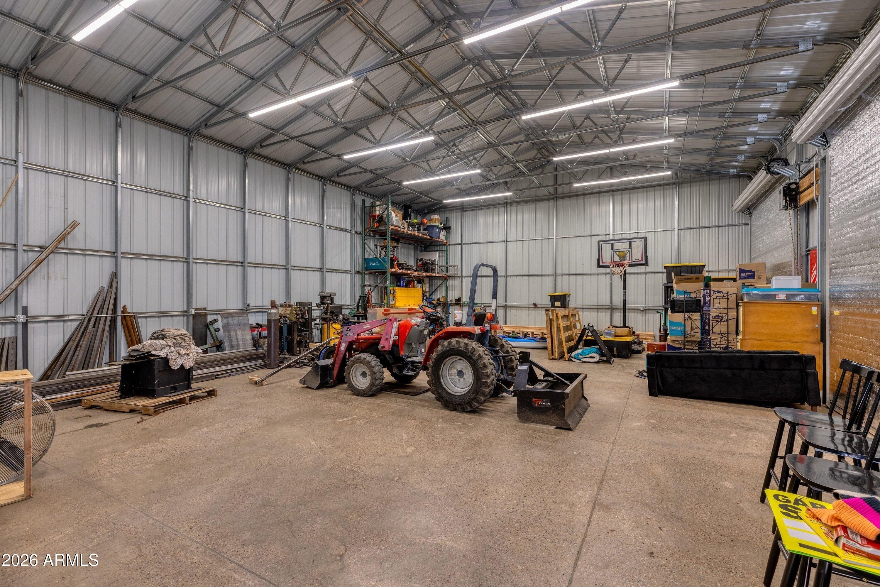 124 County Road N3077 . Vernon, AZ 85940