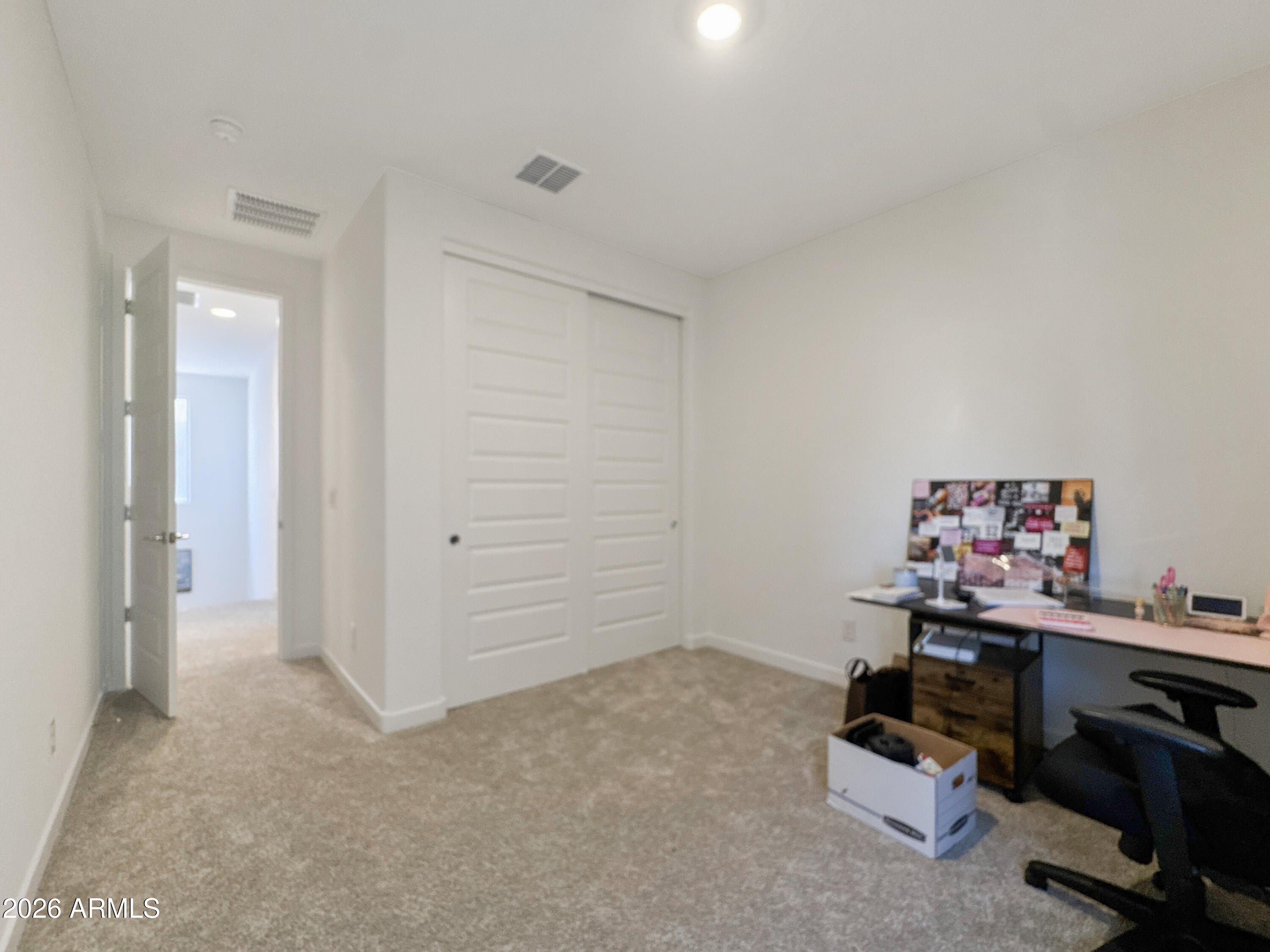 8327 E Petunia Avenue. Mesa, AZ 85212