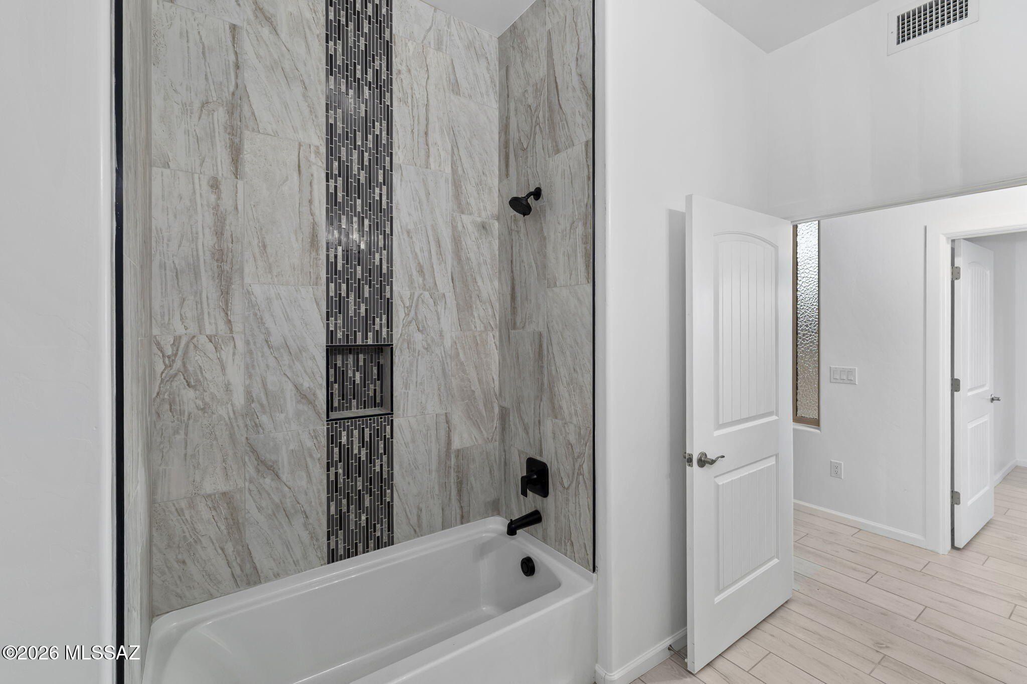 937 N Blue Slate Drive. Vail, AZ 85641
