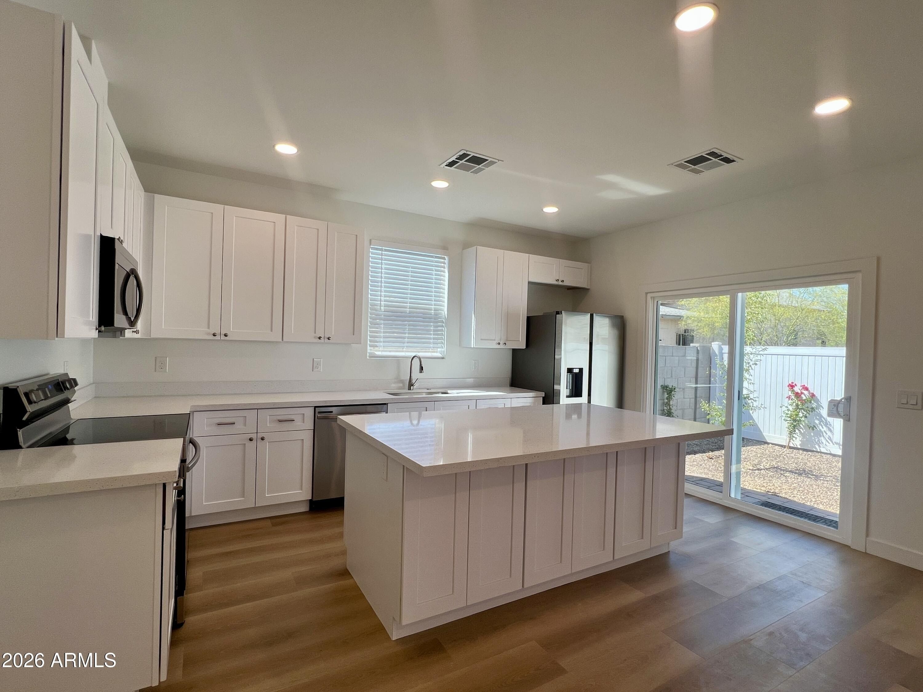 921 E Roosevelt Street. Phoenix, AZ 85006