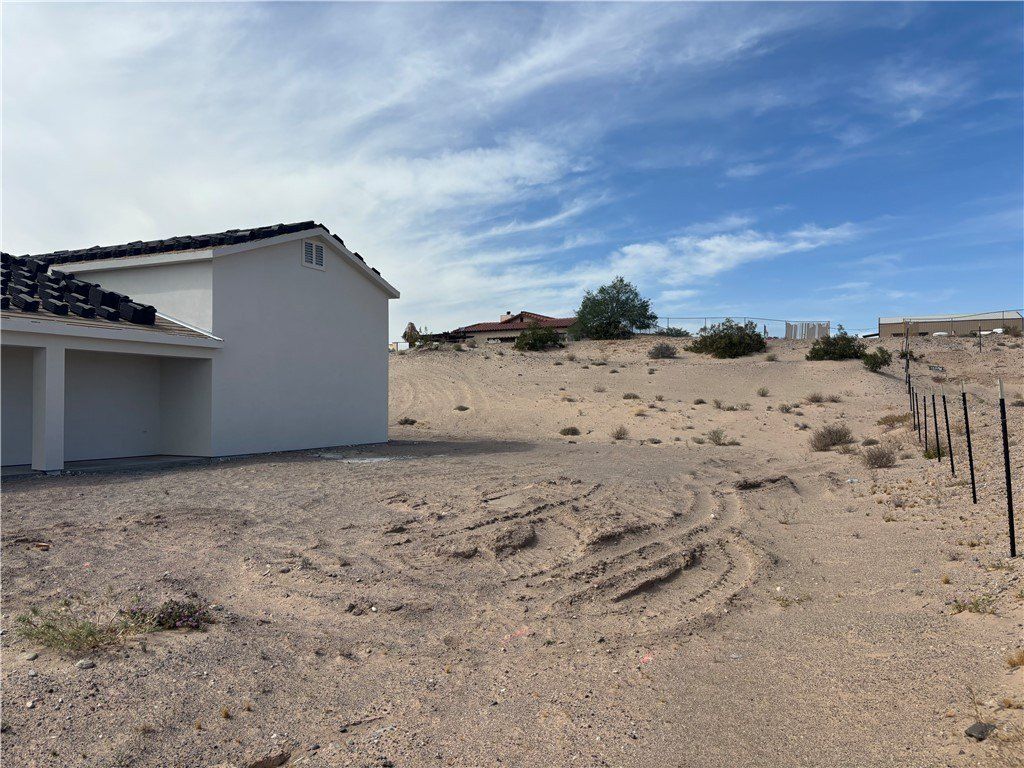 4150 Calle Del Media. Fort Mohave, AZ 86426